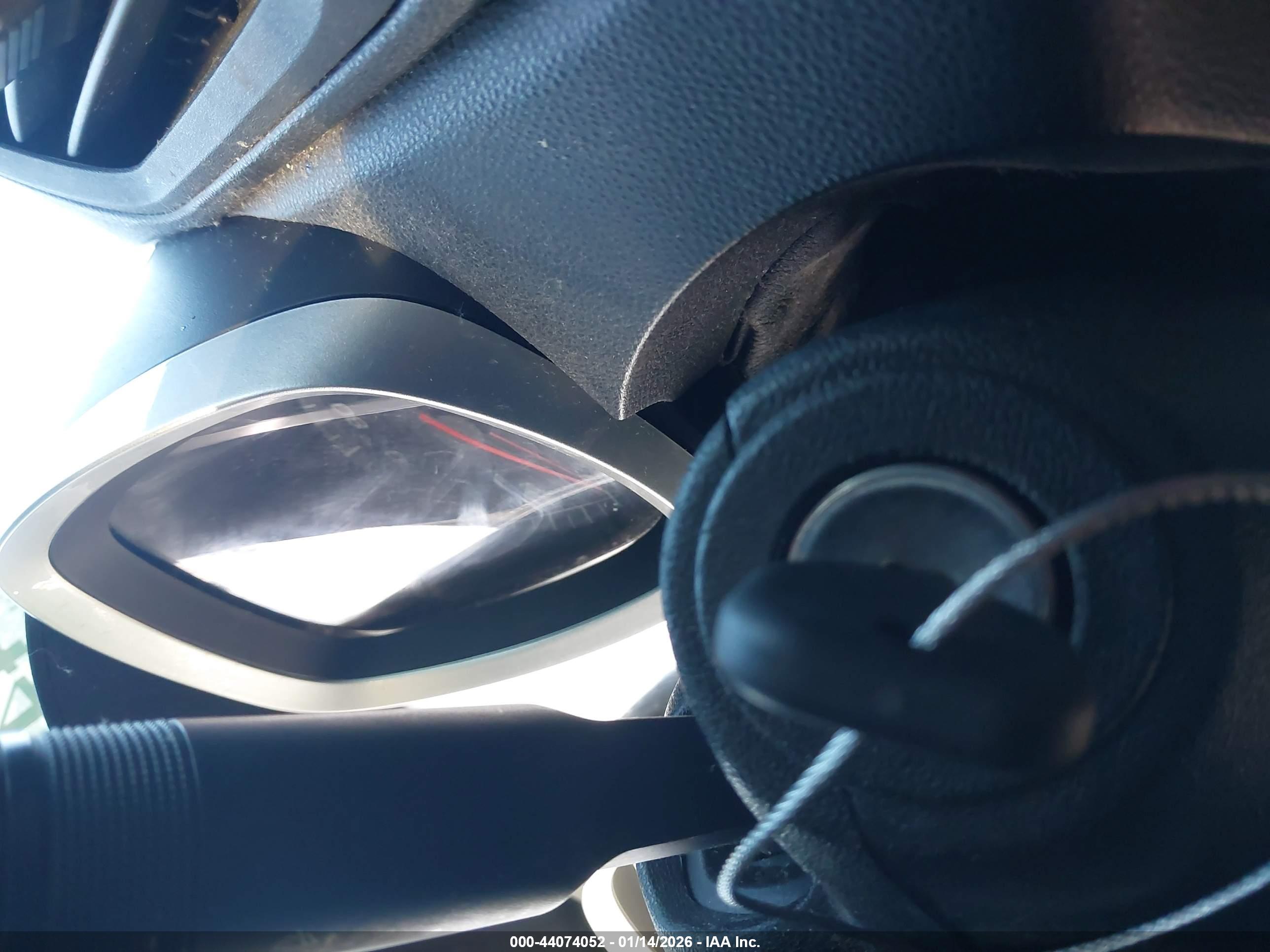 CHEVROLET EQUINOX image 11