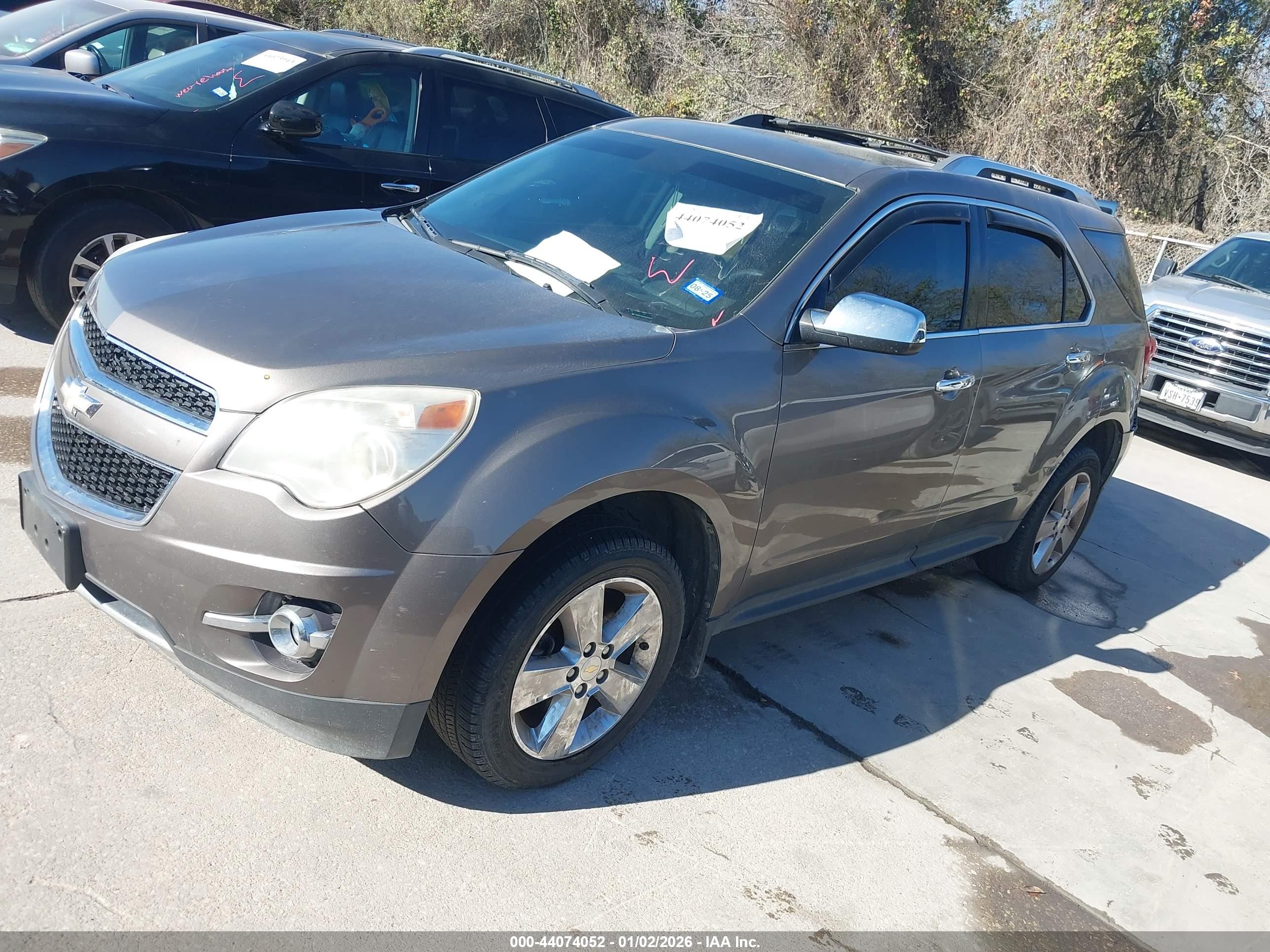 CHEVROLET EQUINOX image 2