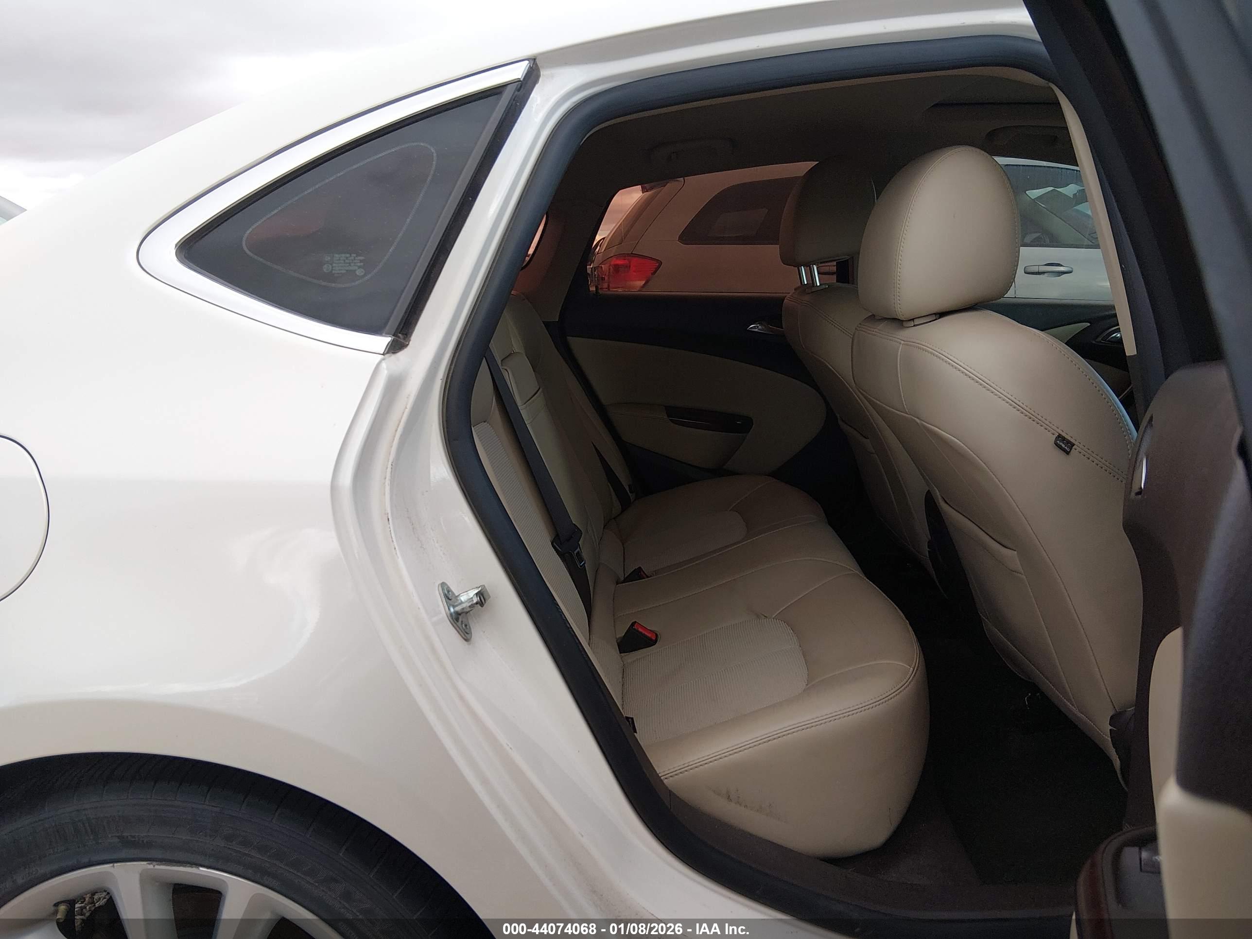 BUICK VERANO image 8