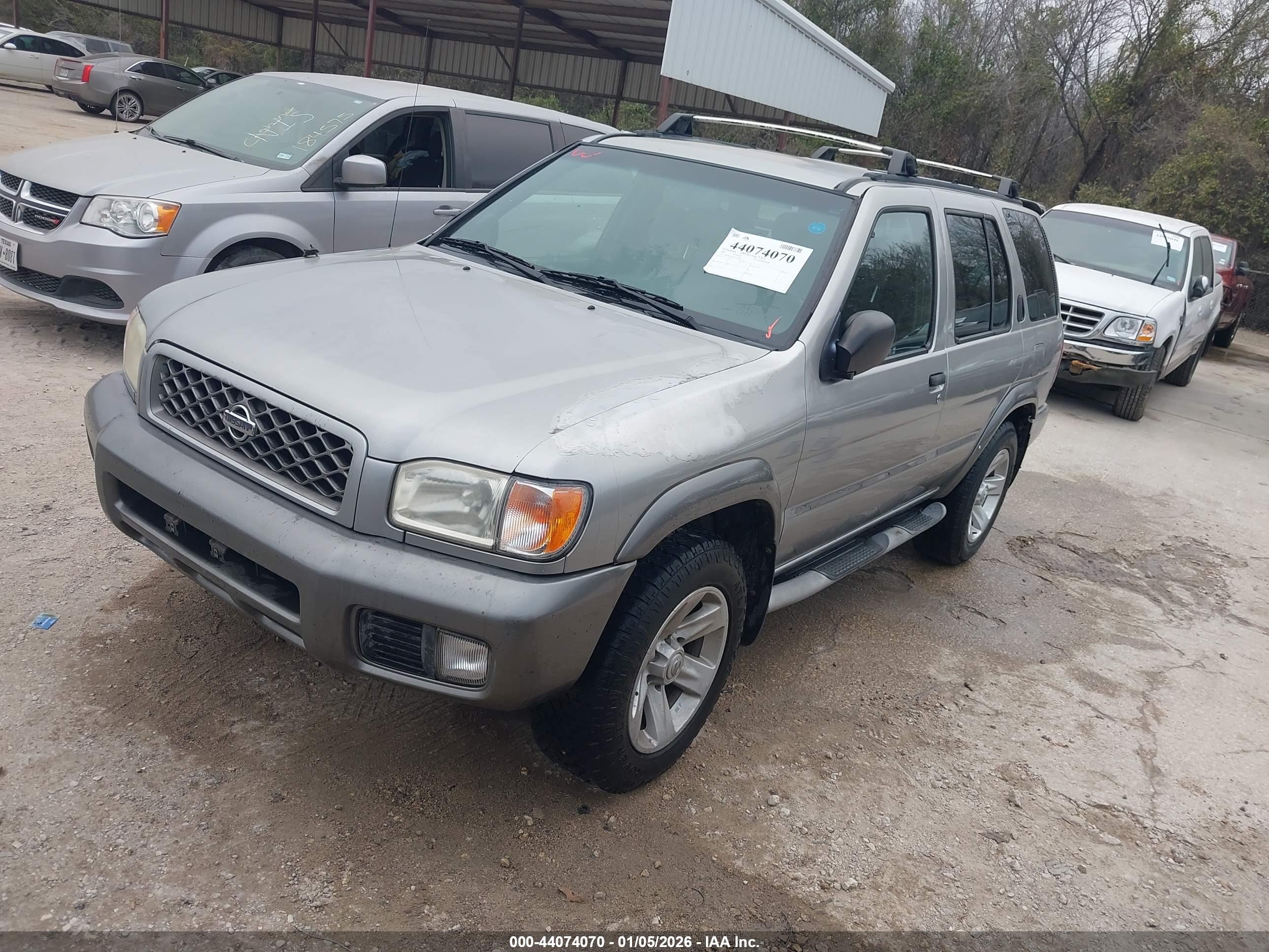 NISSAN PATHFINDER image 2