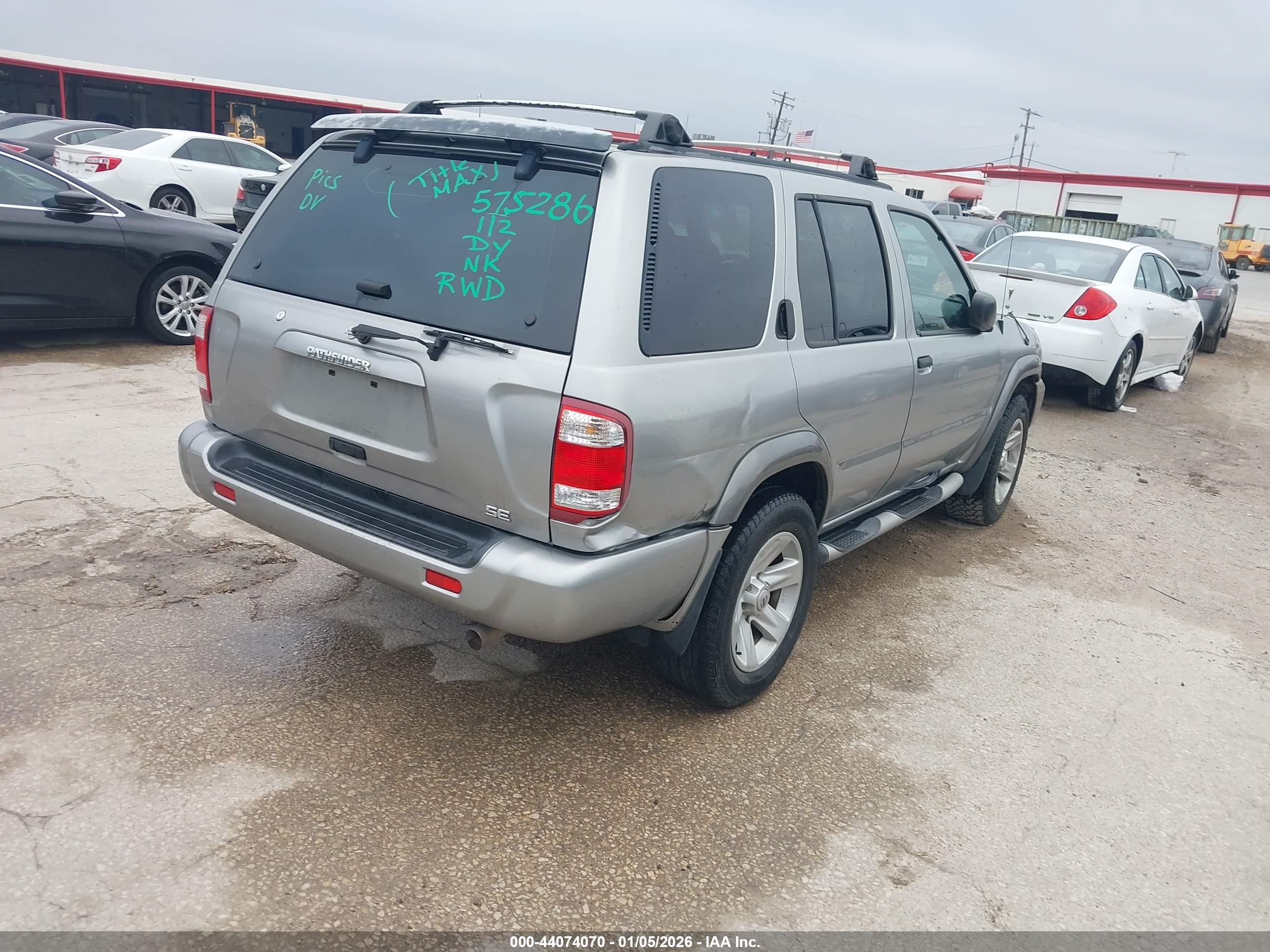 NISSAN PATHFINDER image 4