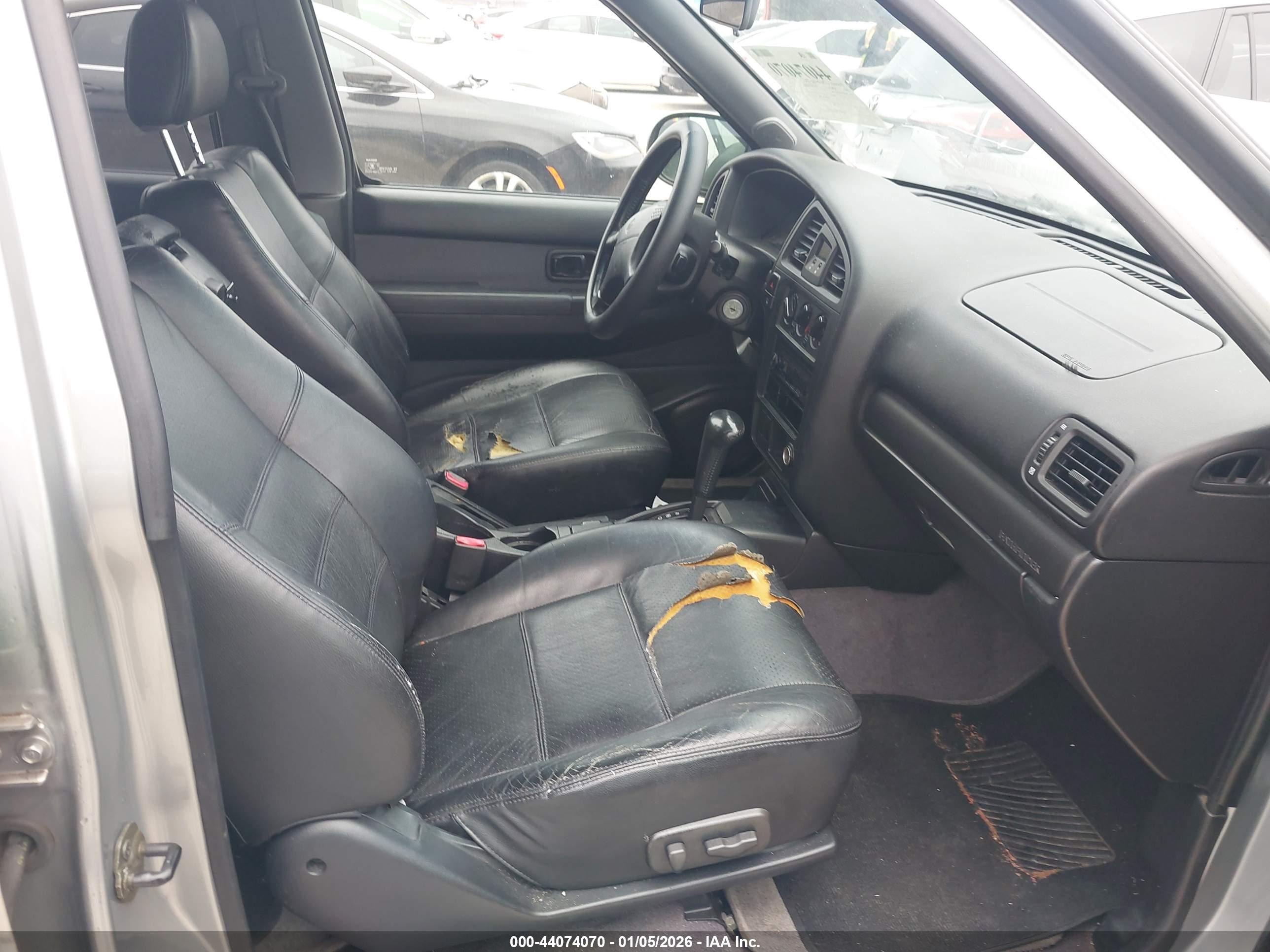 NISSAN PATHFINDER image 5