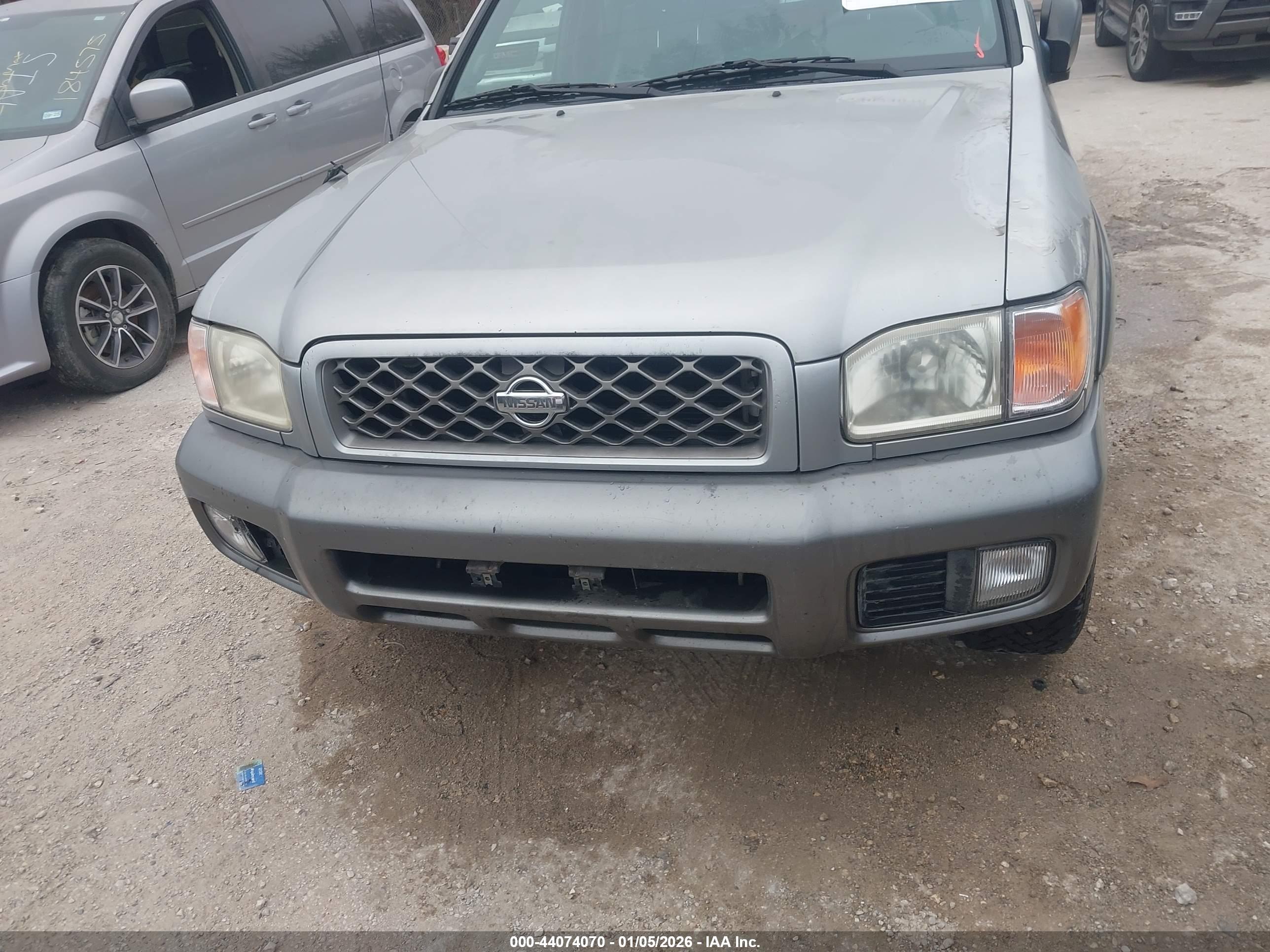 NISSAN PATHFINDER image 6