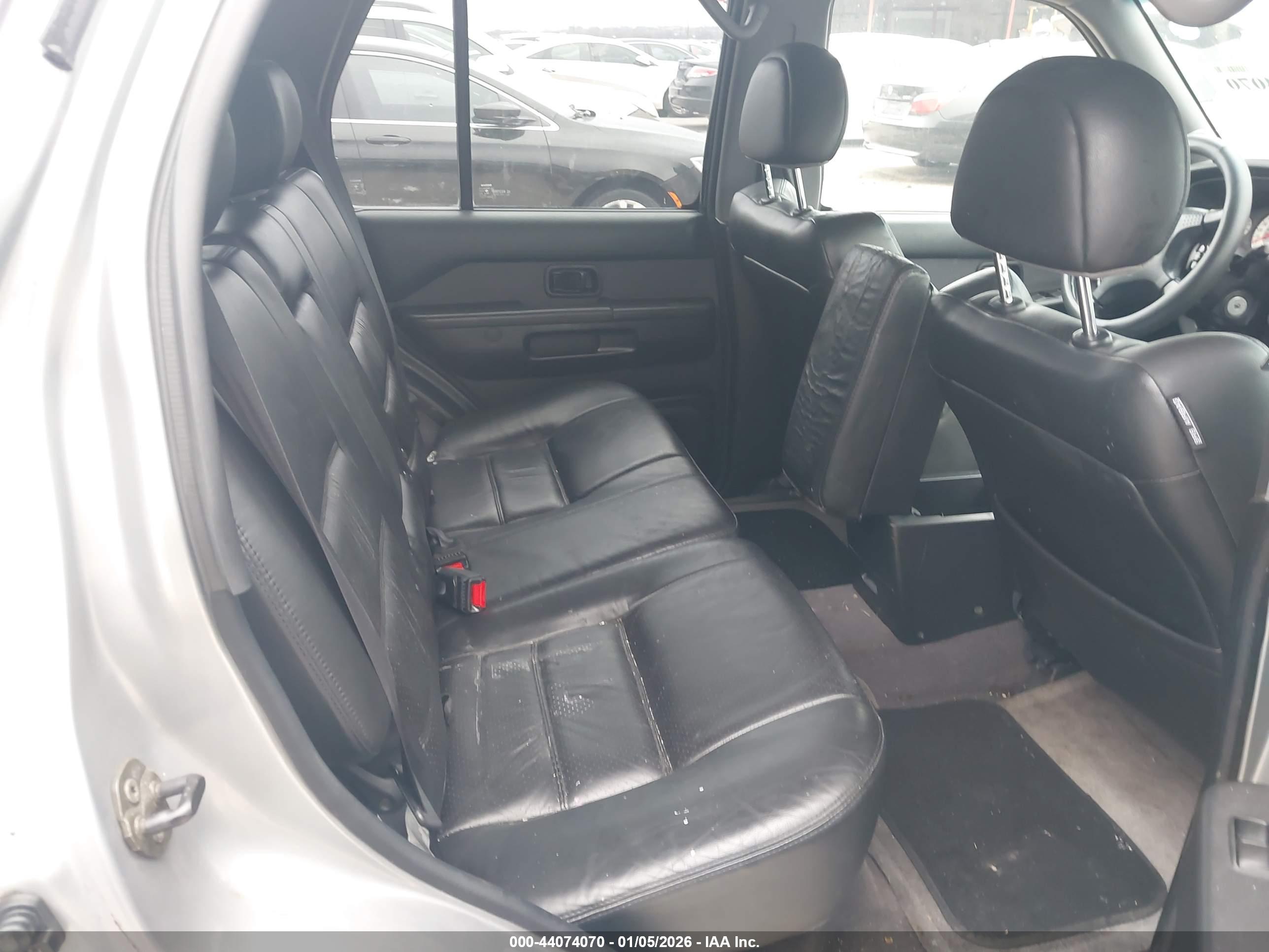 NISSAN PATHFINDER image 8