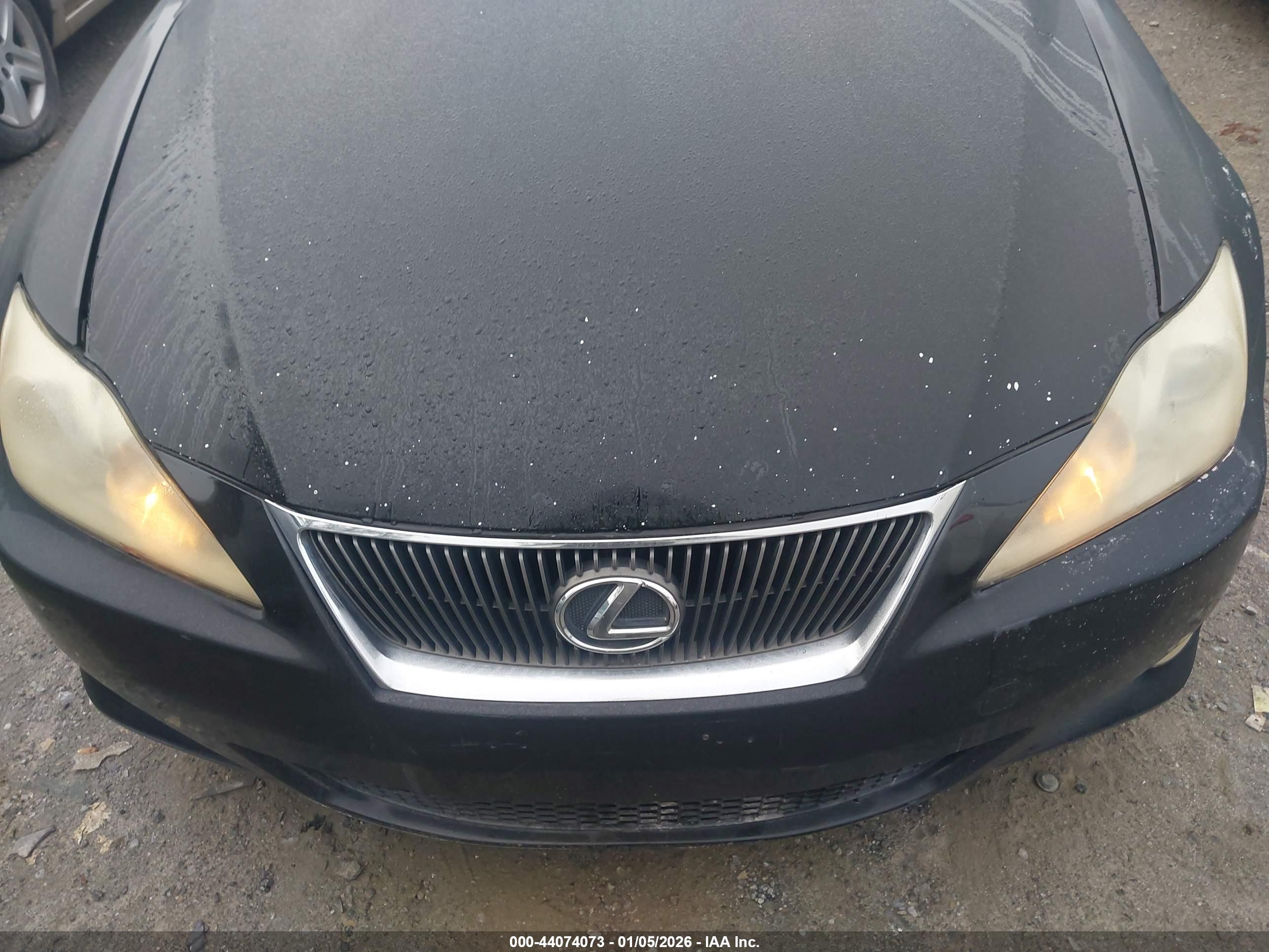 LEXUS IS image 6