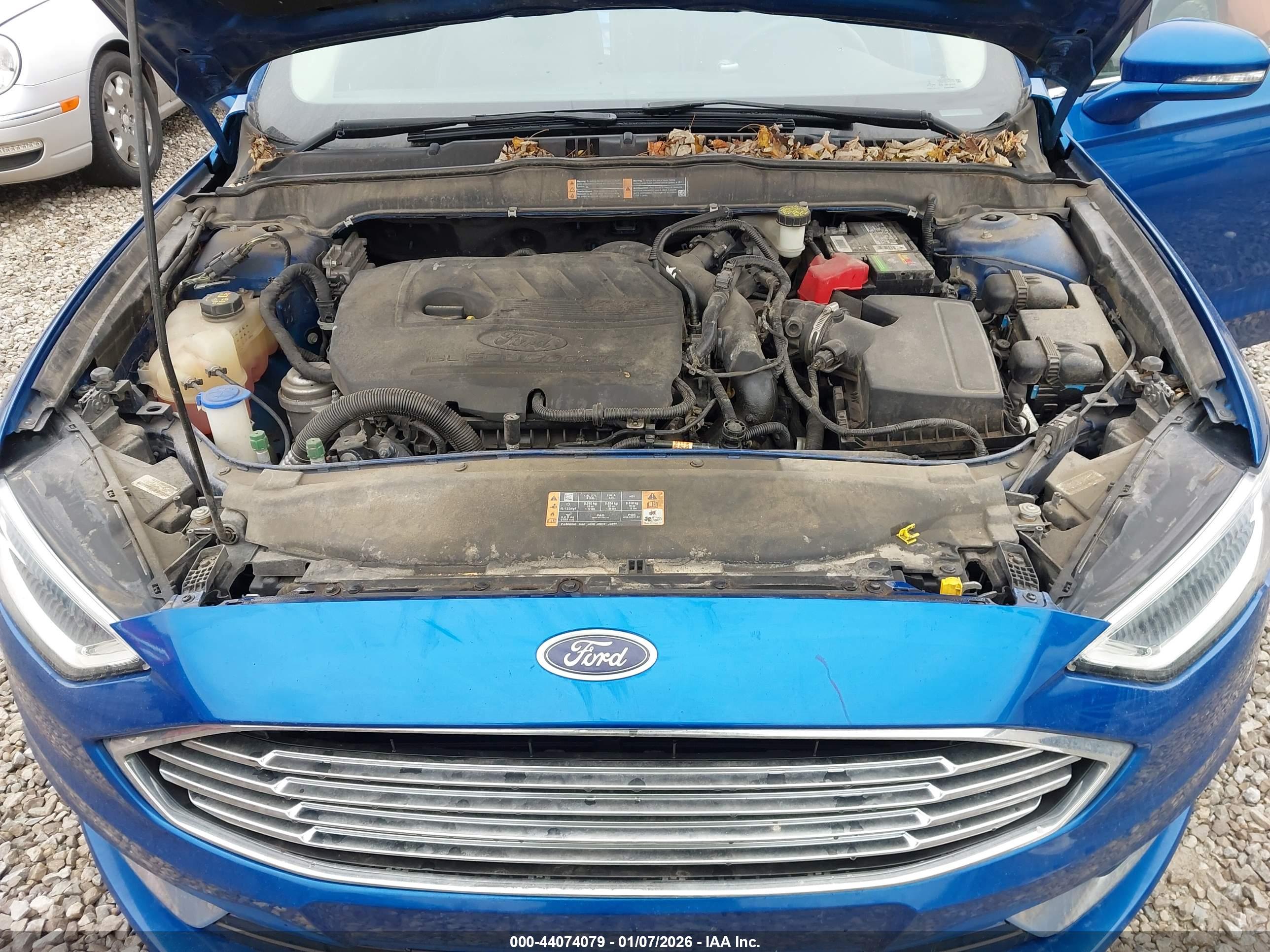 FORD FUSION image 10