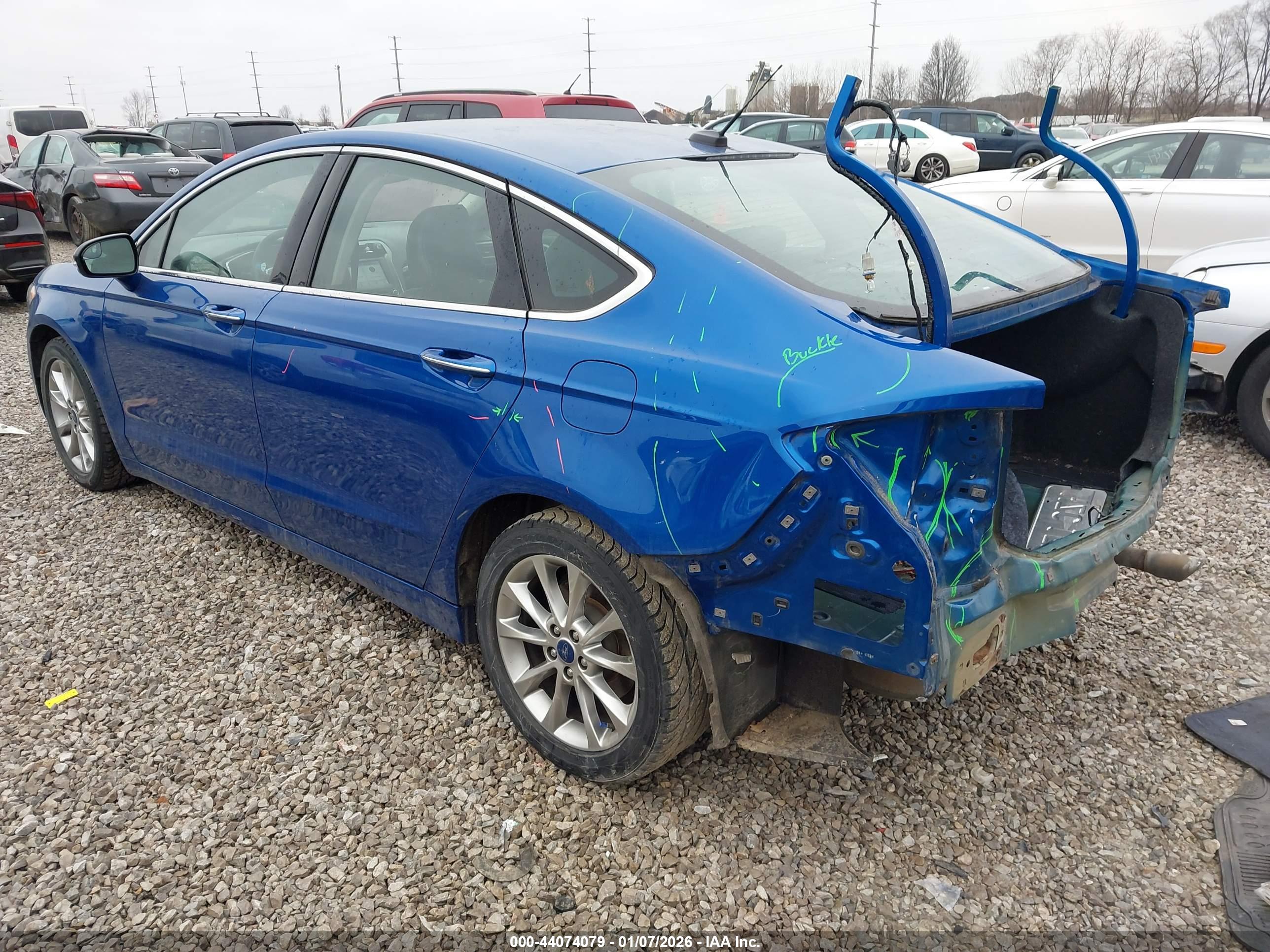 FORD FUSION image 3