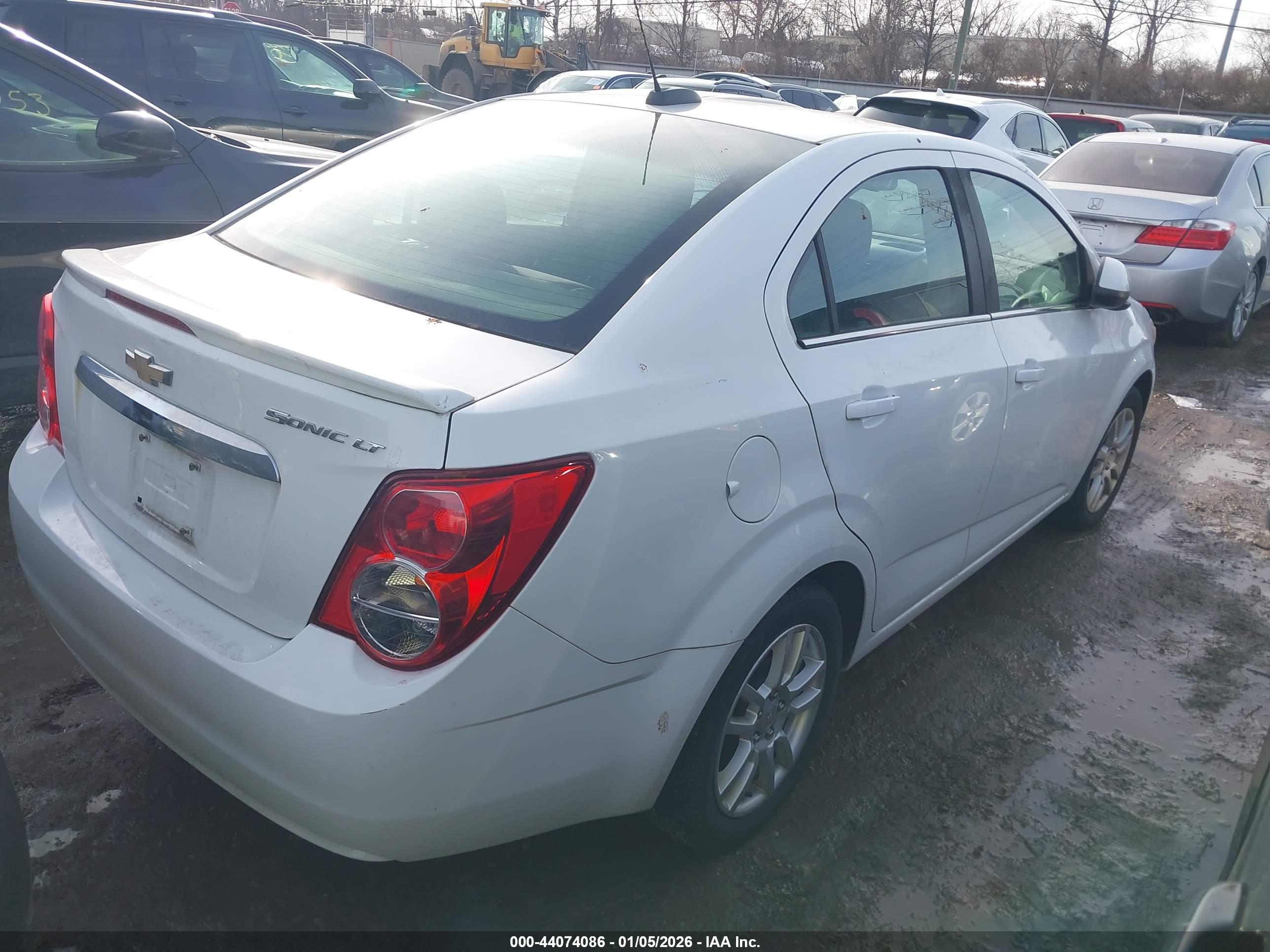 CHEVROLET SONIC image 4