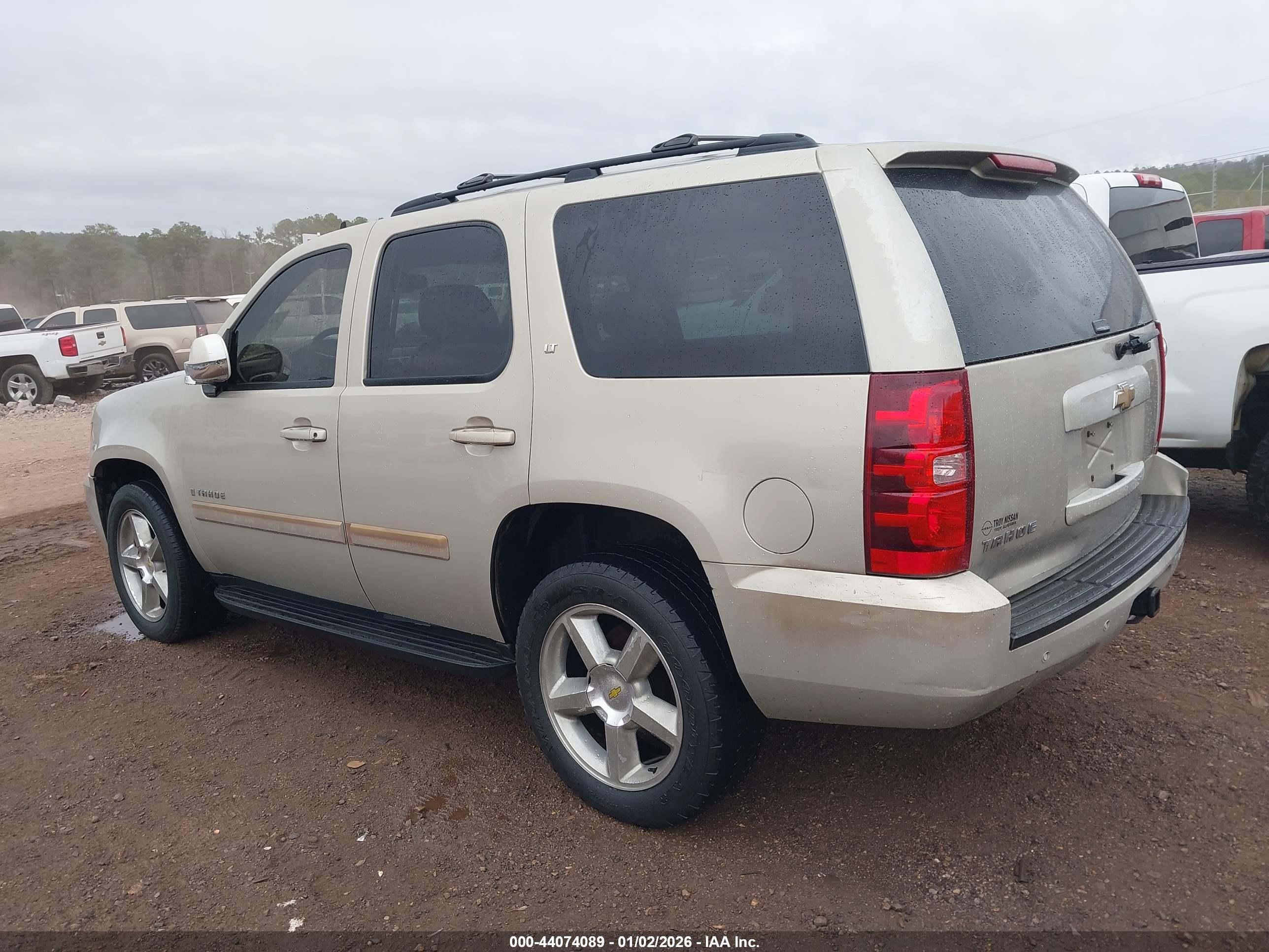 CHEVROLET TAHOE image 3