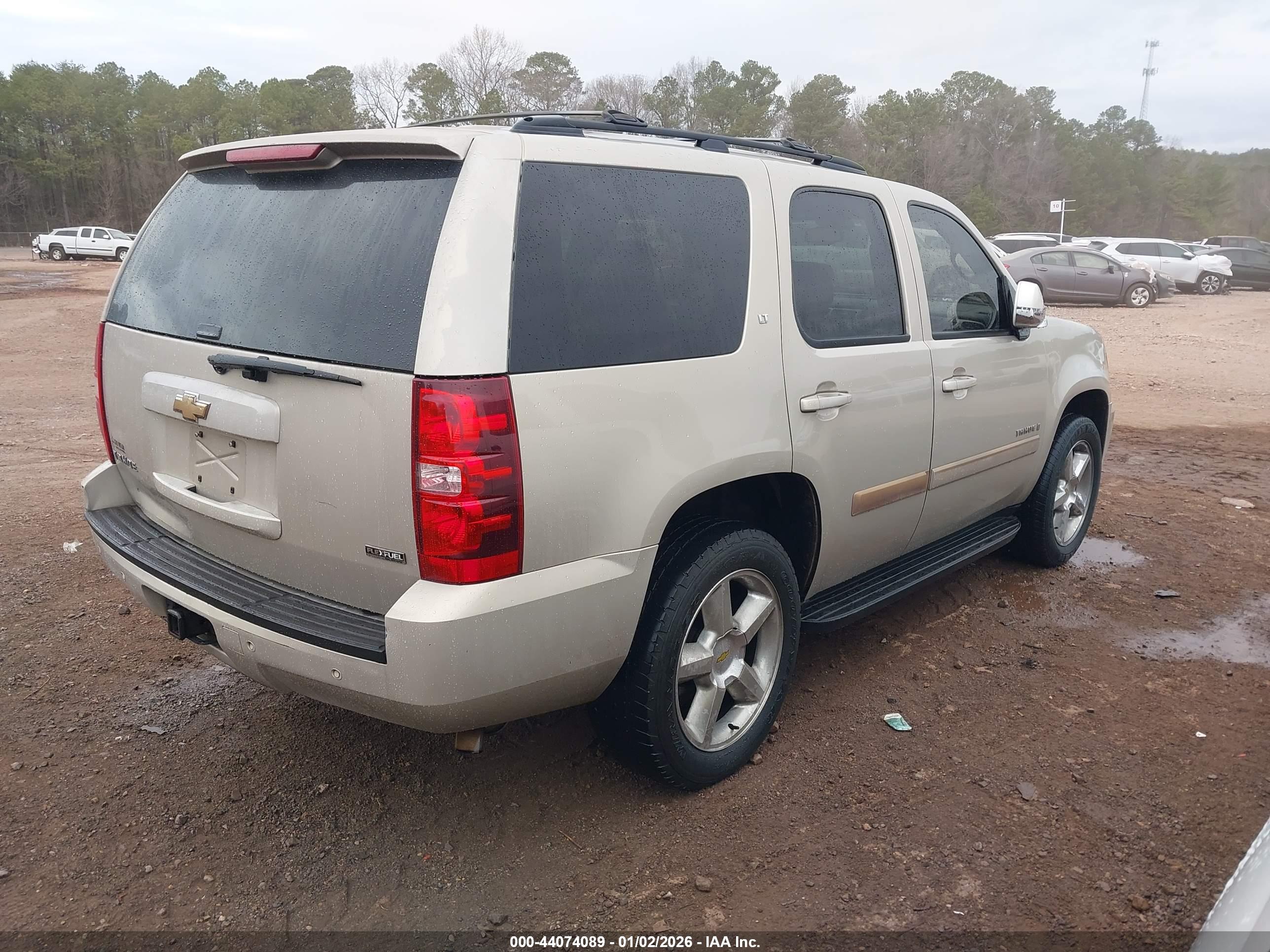 CHEVROLET TAHOE image 4