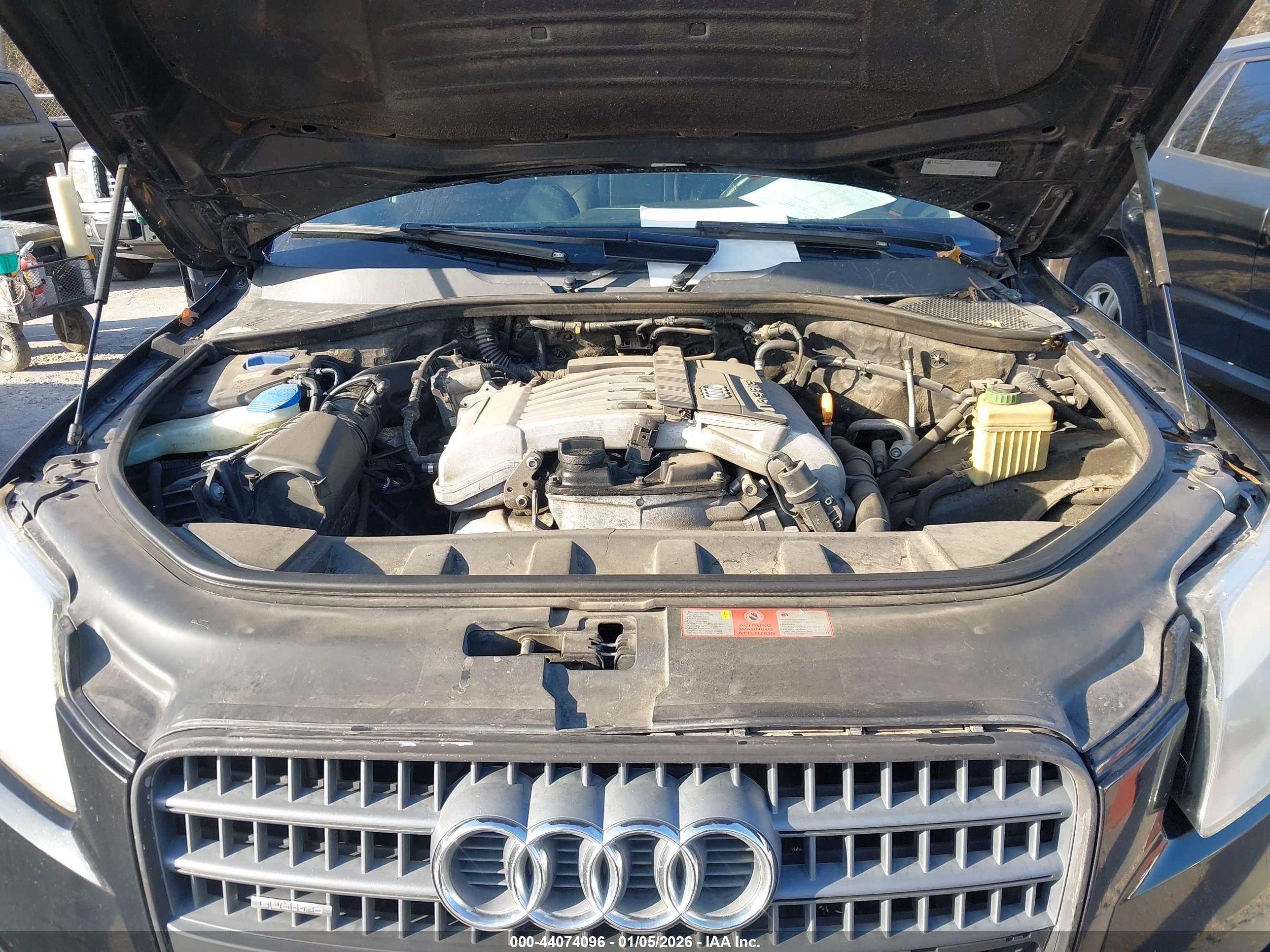 AUDI Q7 image 10