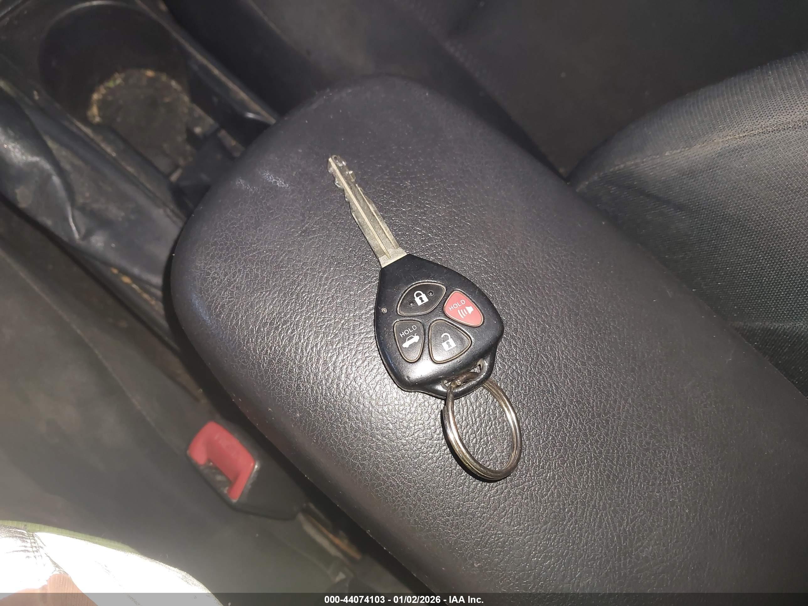 TOYOTA COROLLA image 11