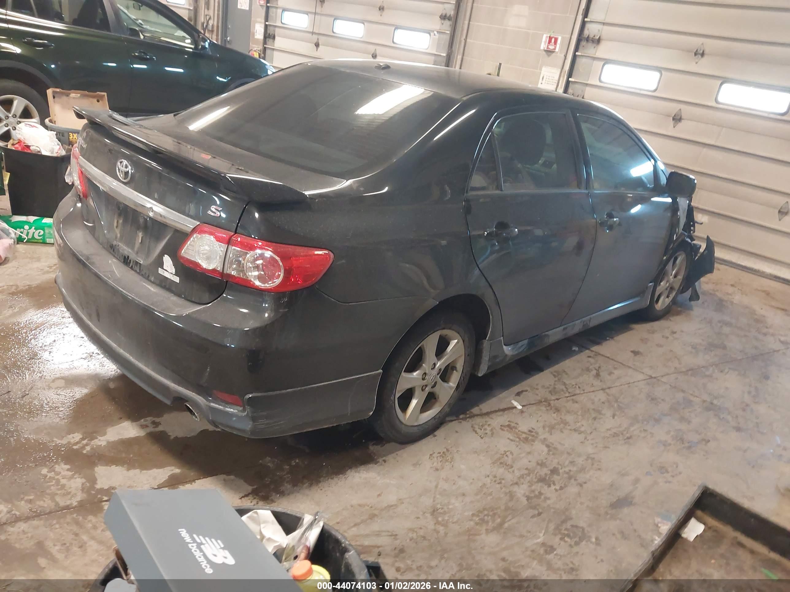 TOYOTA COROLLA image 4