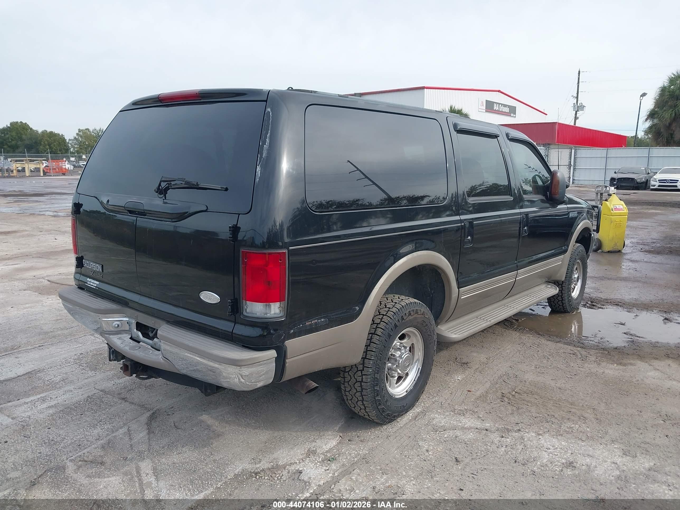 FORD EXCURSION image 4