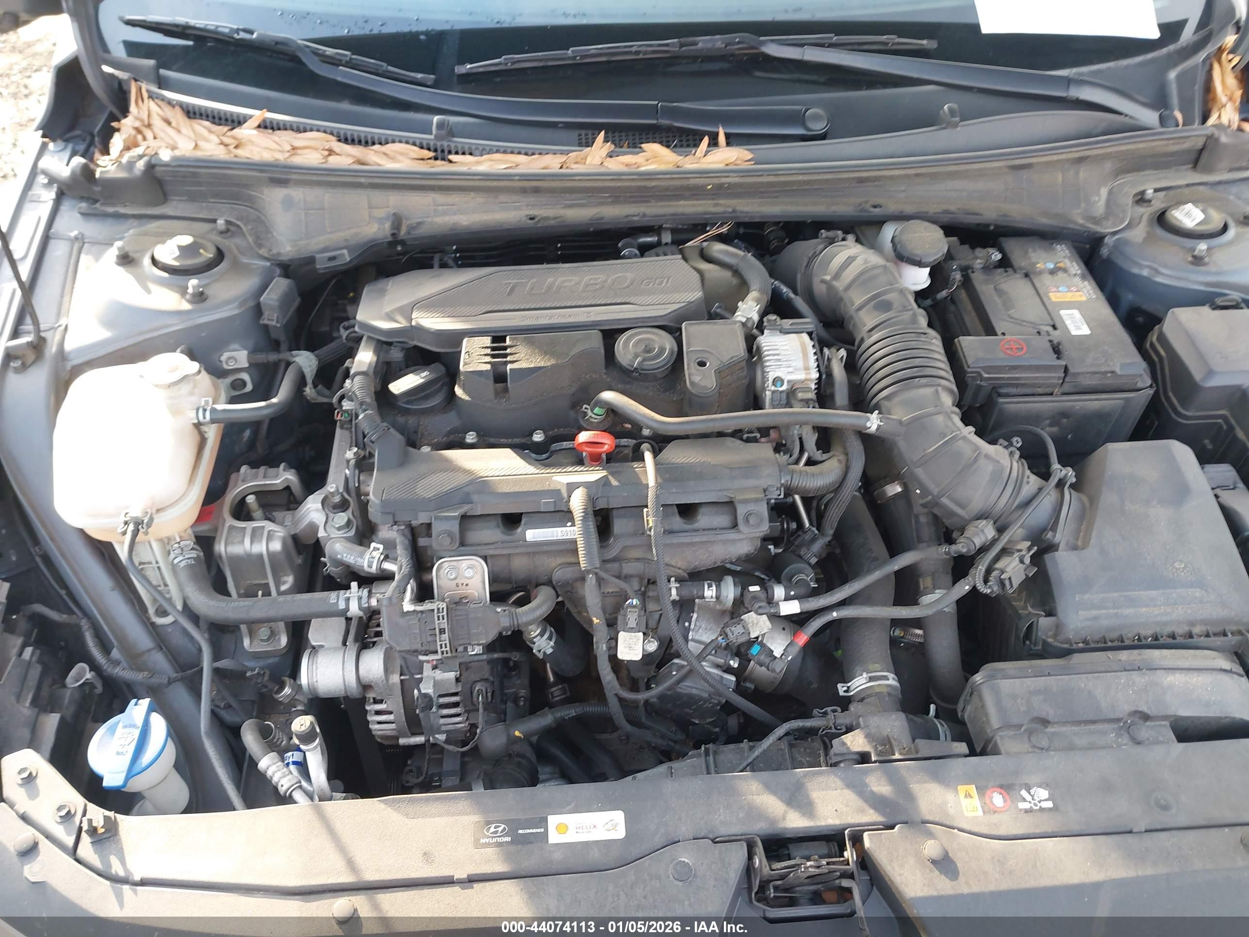 HYUNDAI ELANTRA image 10