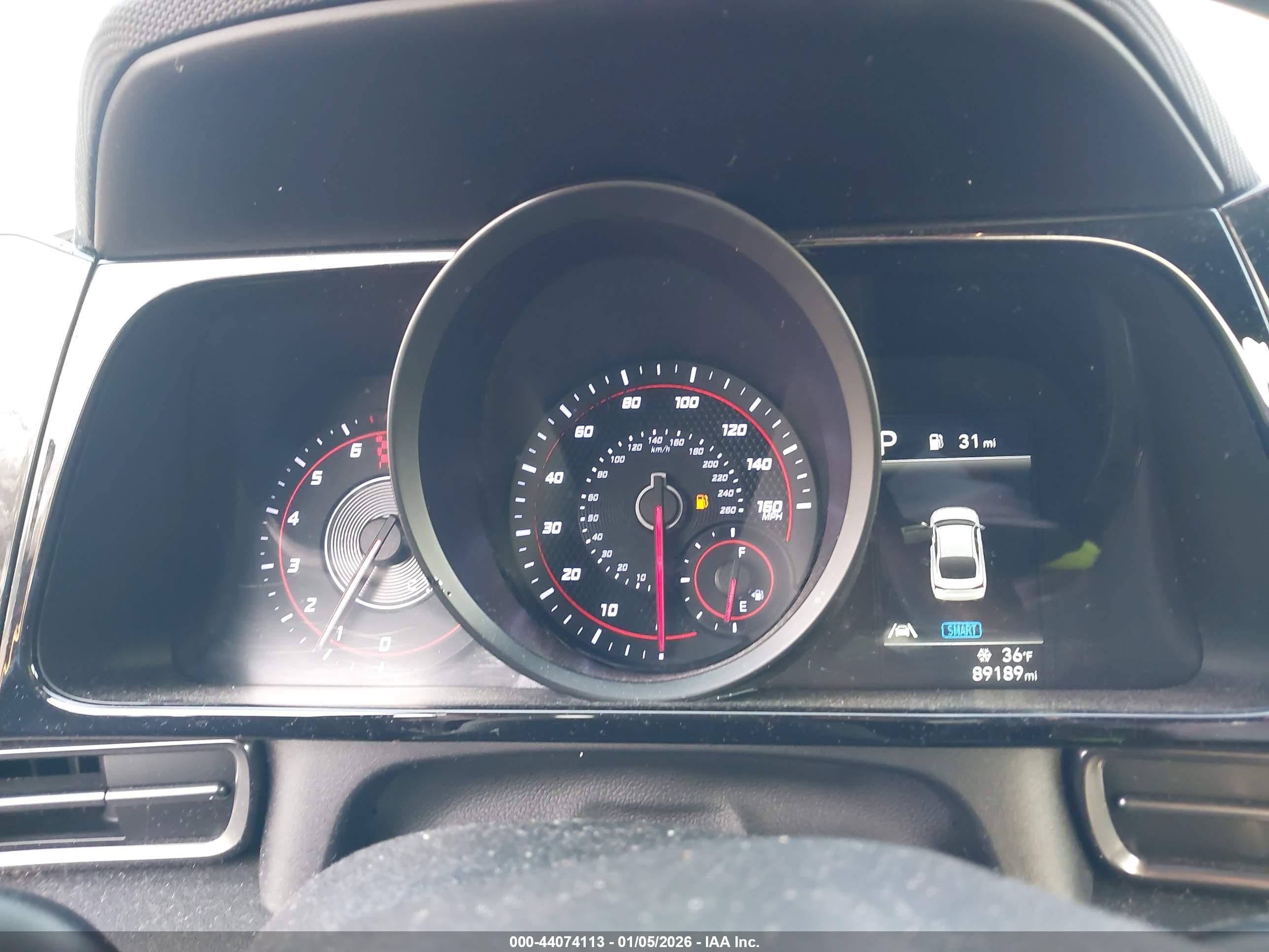 HYUNDAI ELANTRA image 7