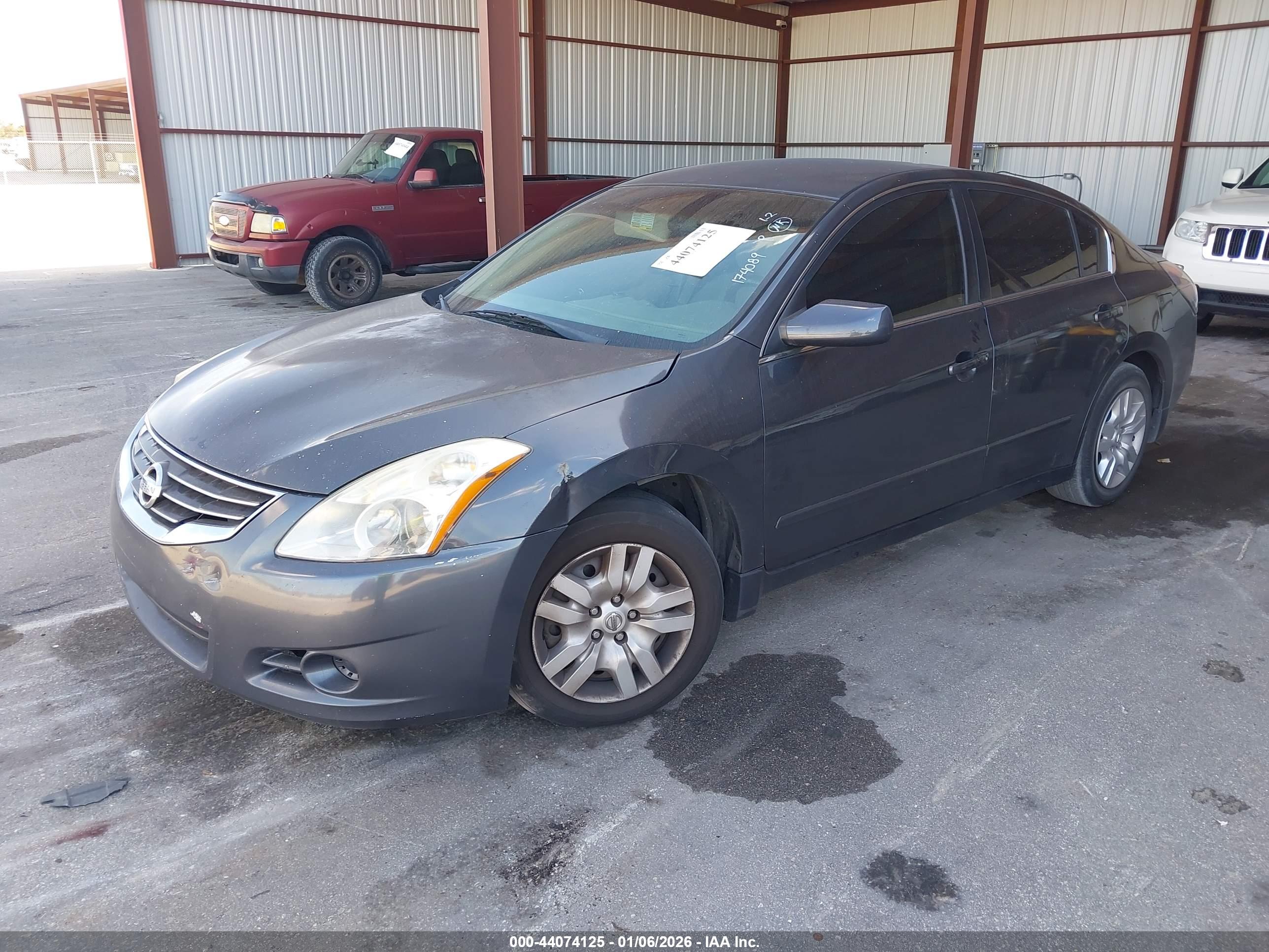 NISSAN ALTIMA image 2