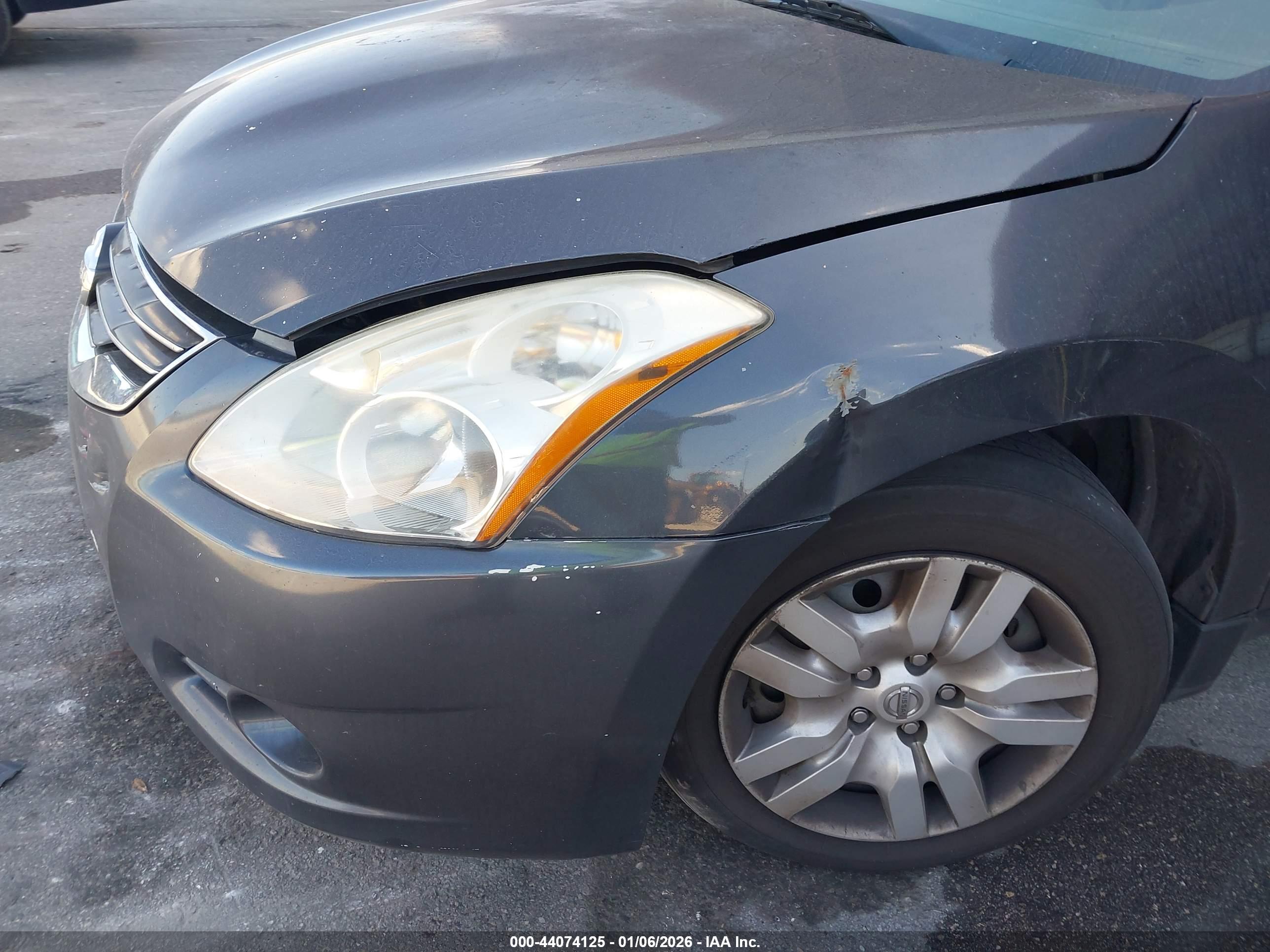 NISSAN ALTIMA image 6