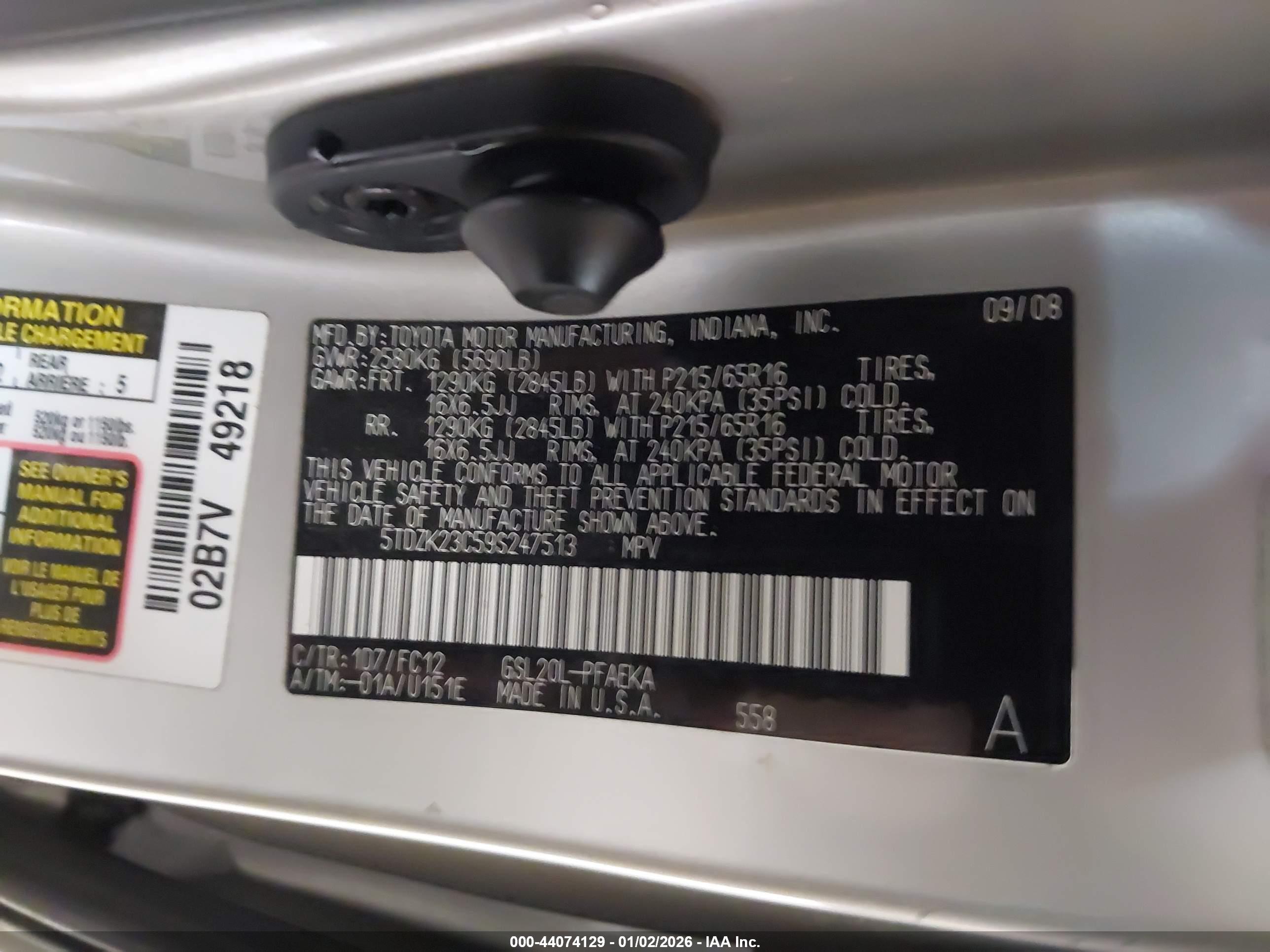 TOYOTA SIENNA image 9