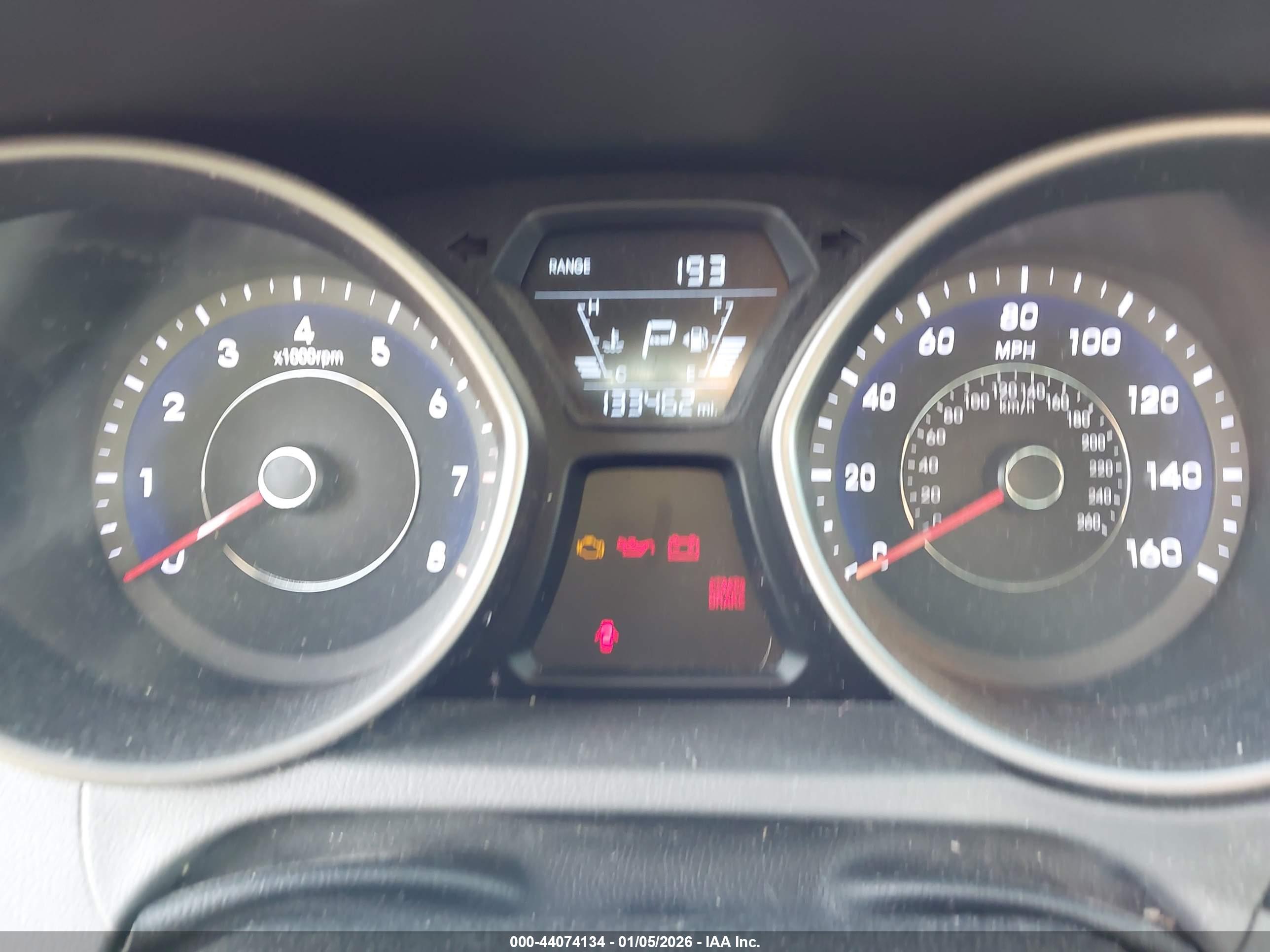 HYUNDAI ELANTRA image 7