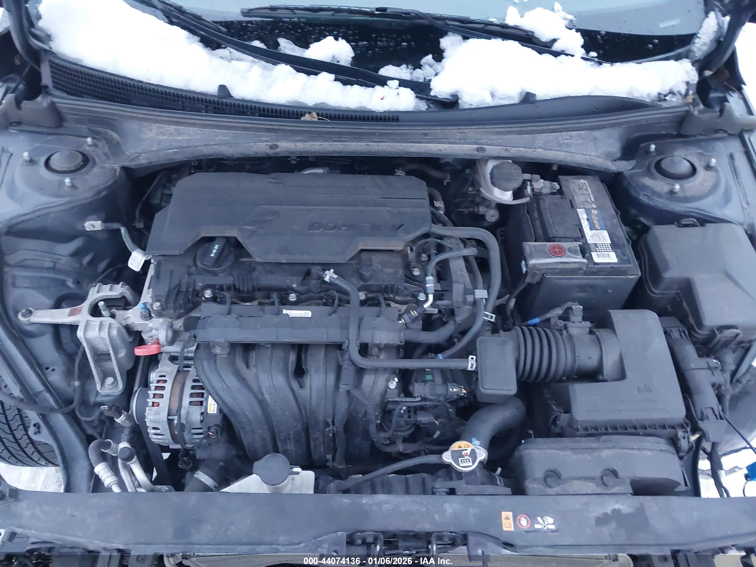 HYUNDAI ELANTRA image 10