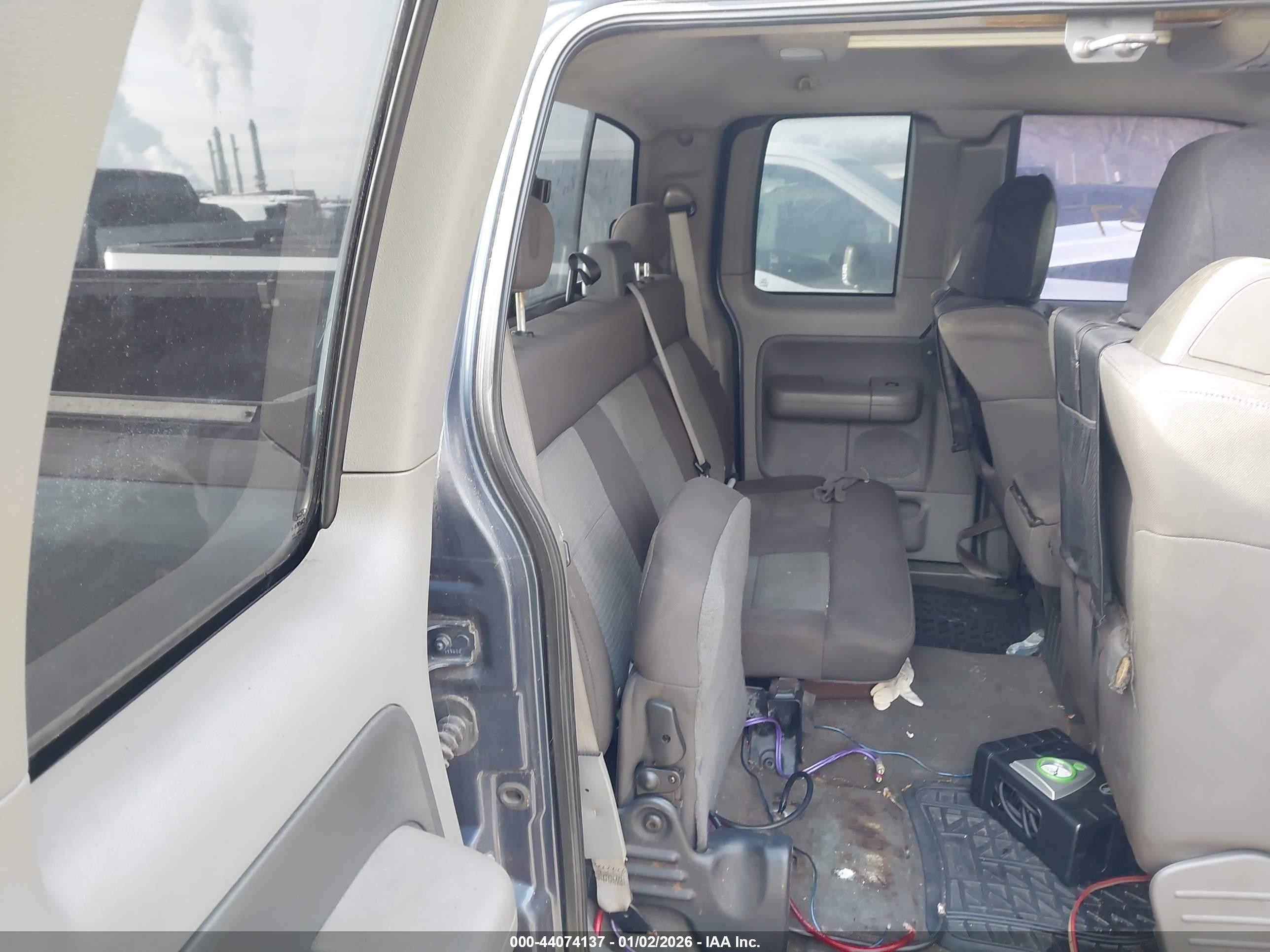 FORD F-150 image 8