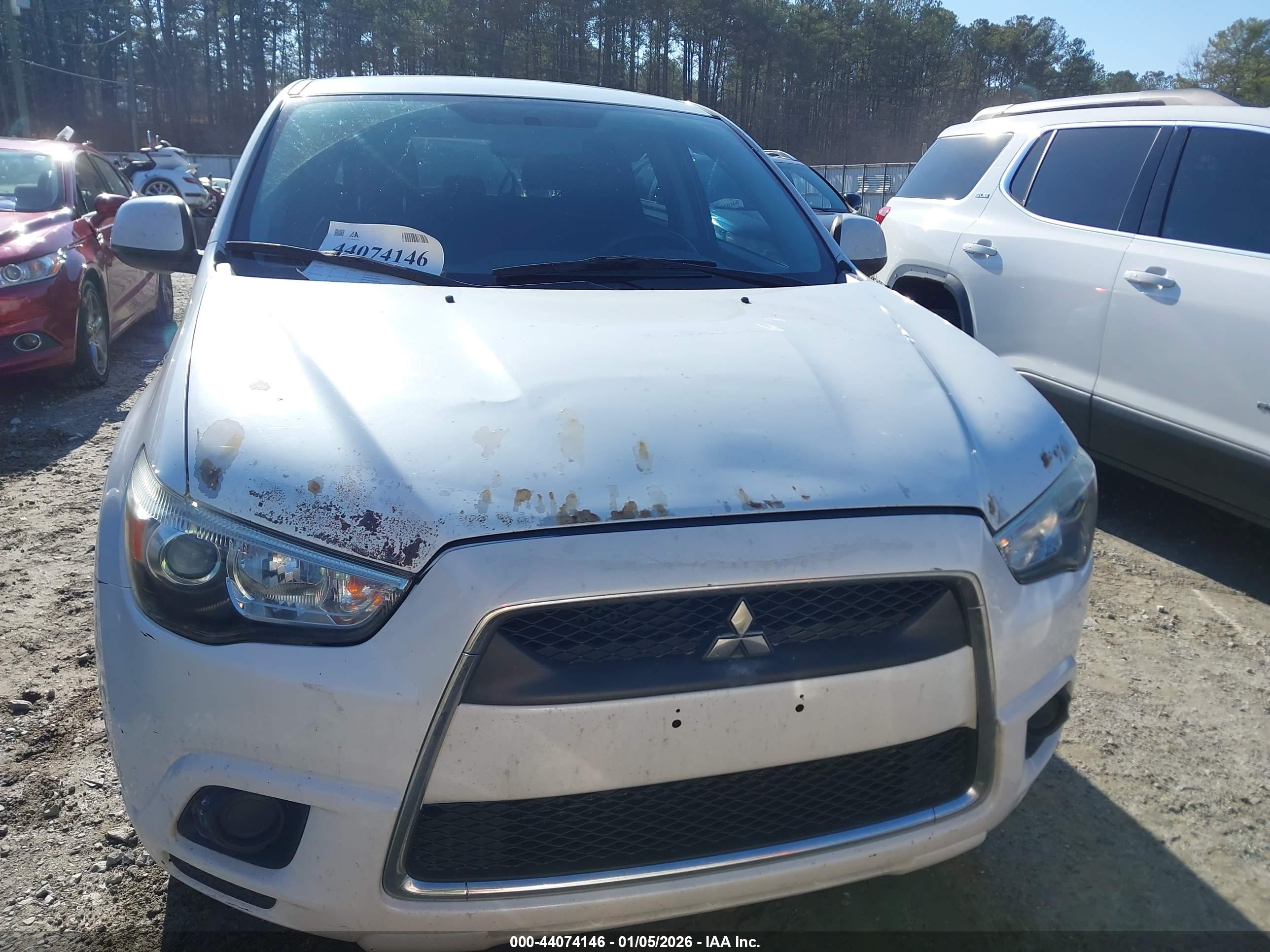 MITSUBISHI OUTLANDER image 6