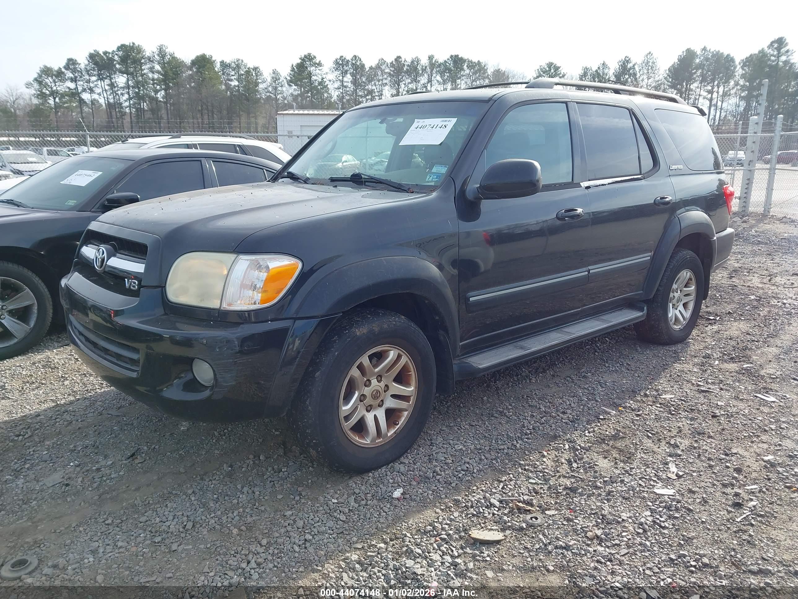 TOYOTA SEQUOIA image 2