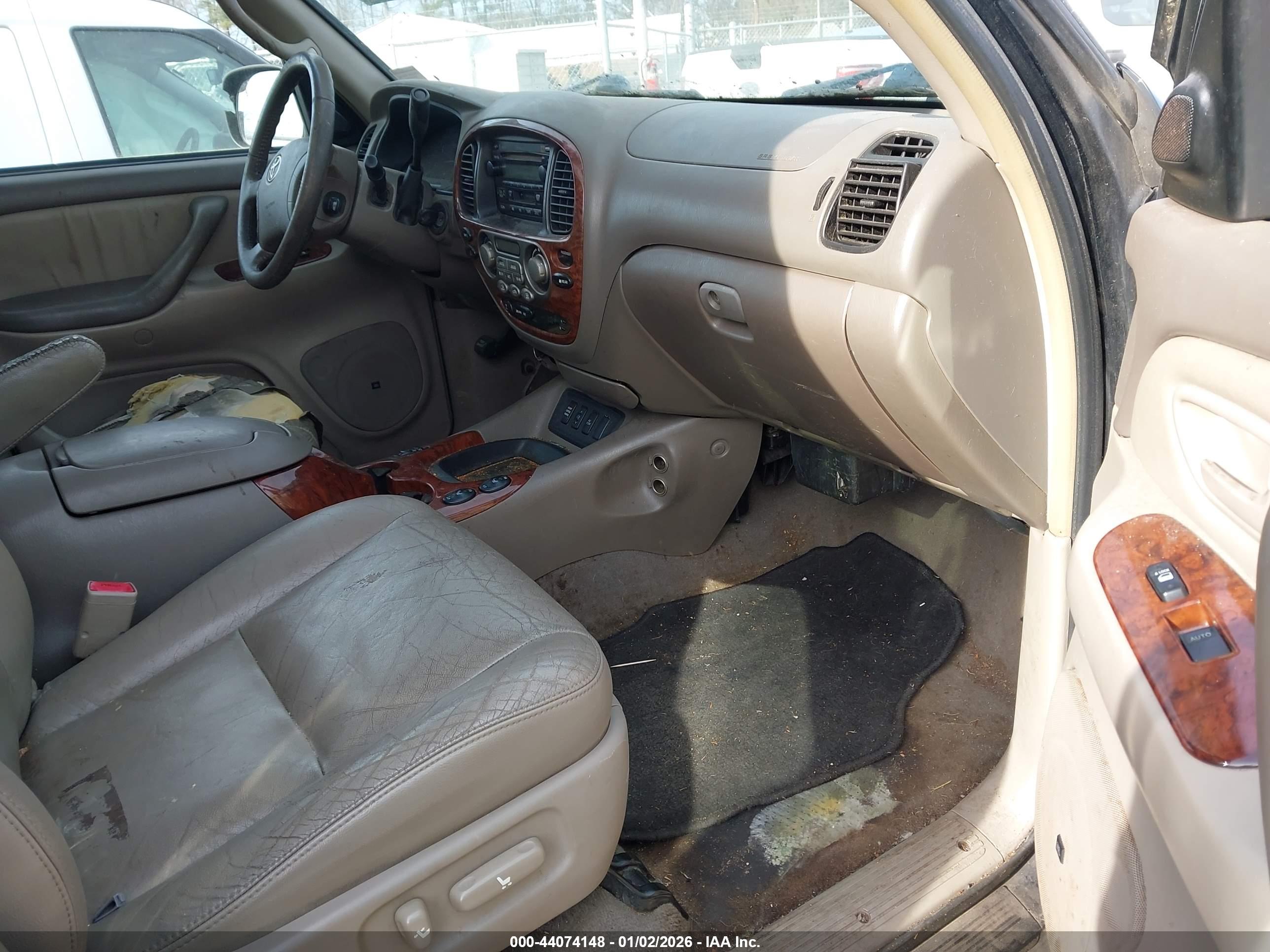 TOYOTA SEQUOIA image 5
