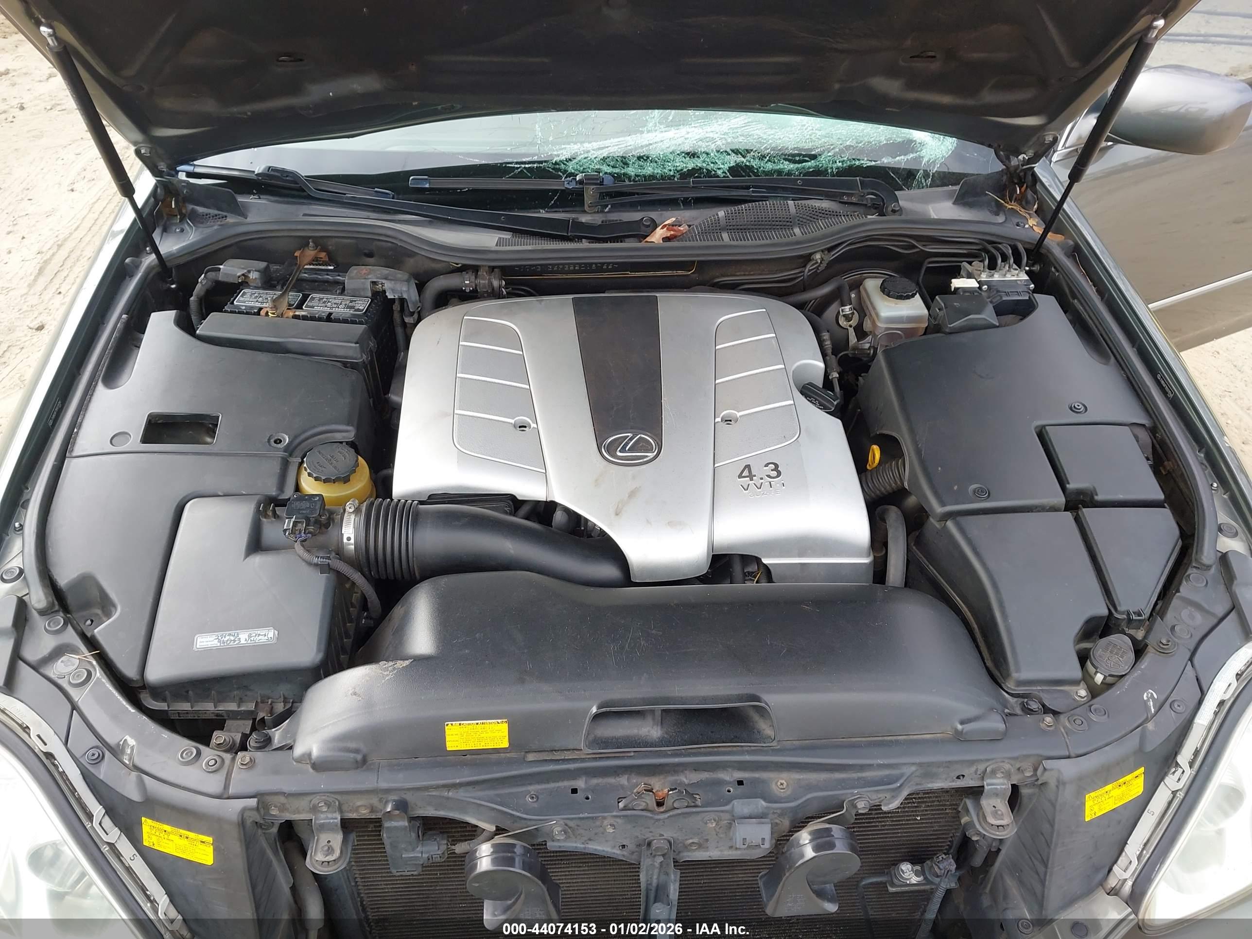 LEXUS LS image 10