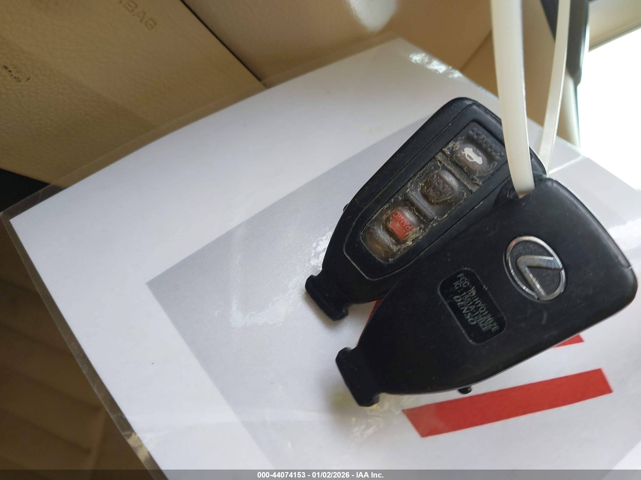 LEXUS LS image 11