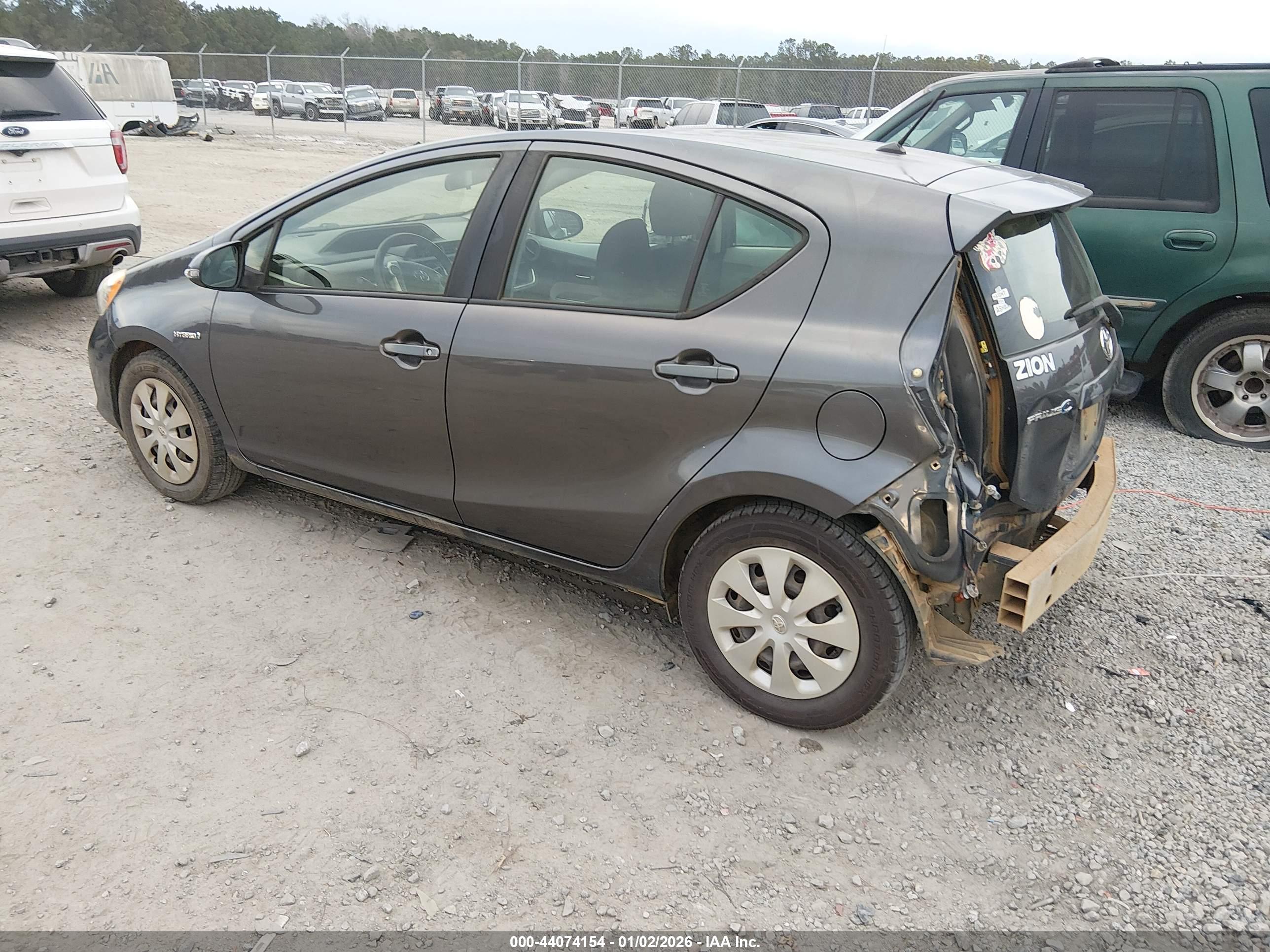 TOYOTA PRIUS image 3