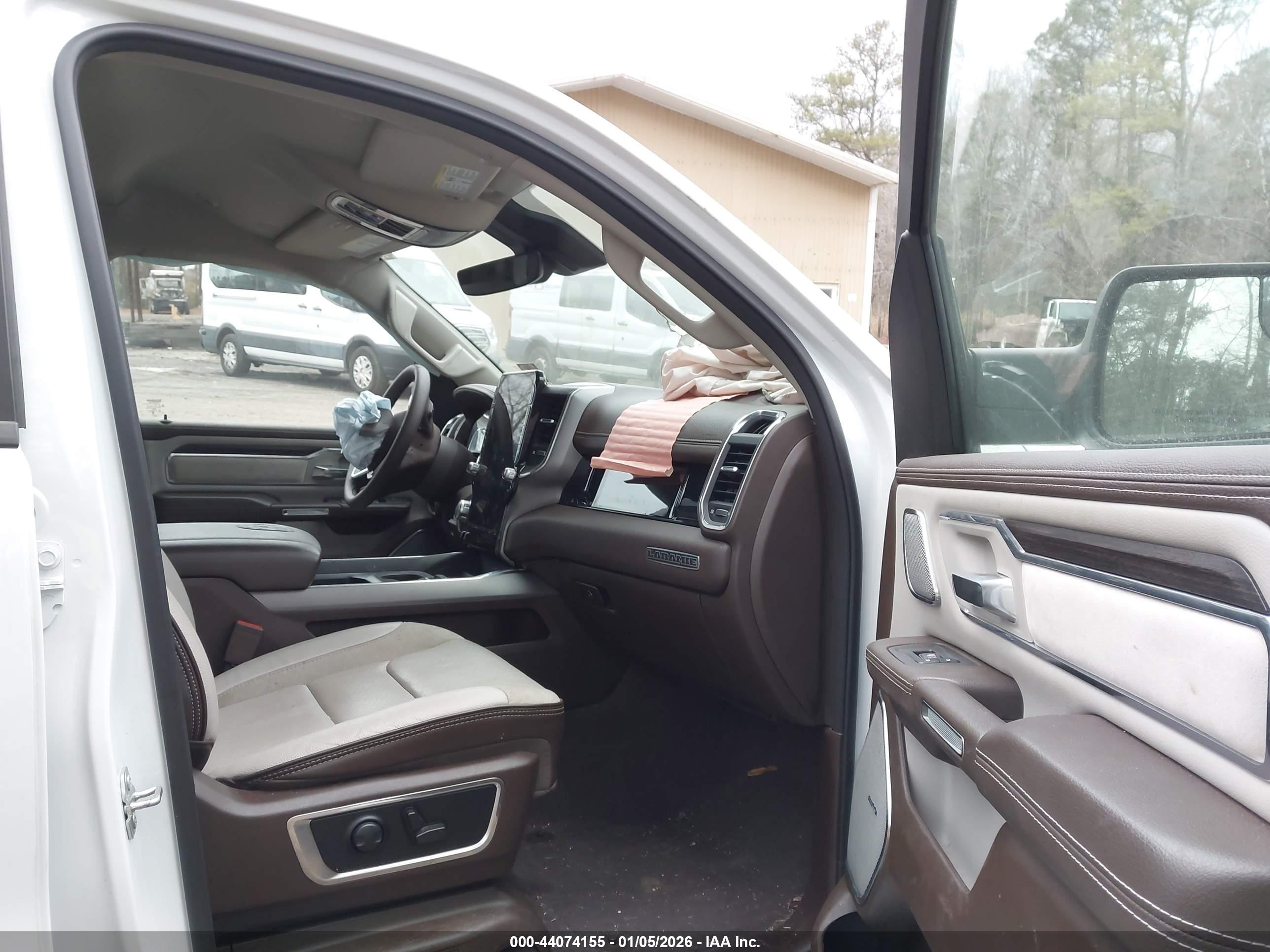 RAM 1500 image 5