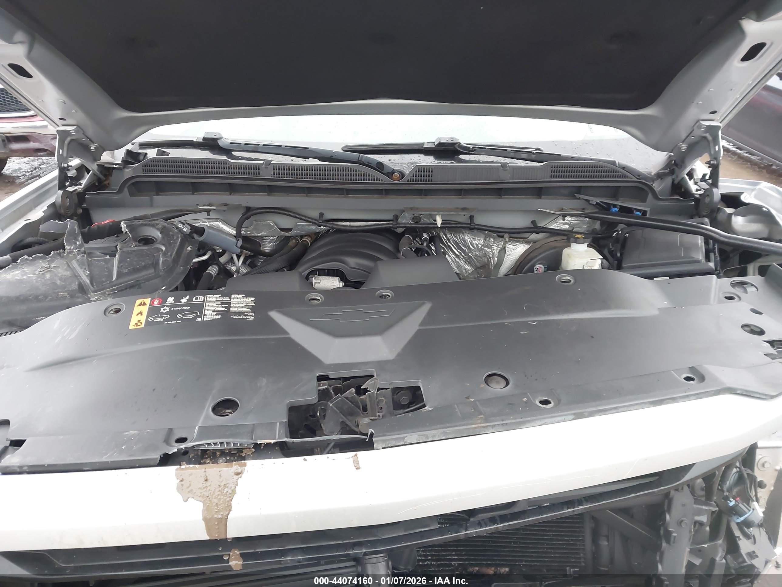 CHEVROLET SILVERADO image 10