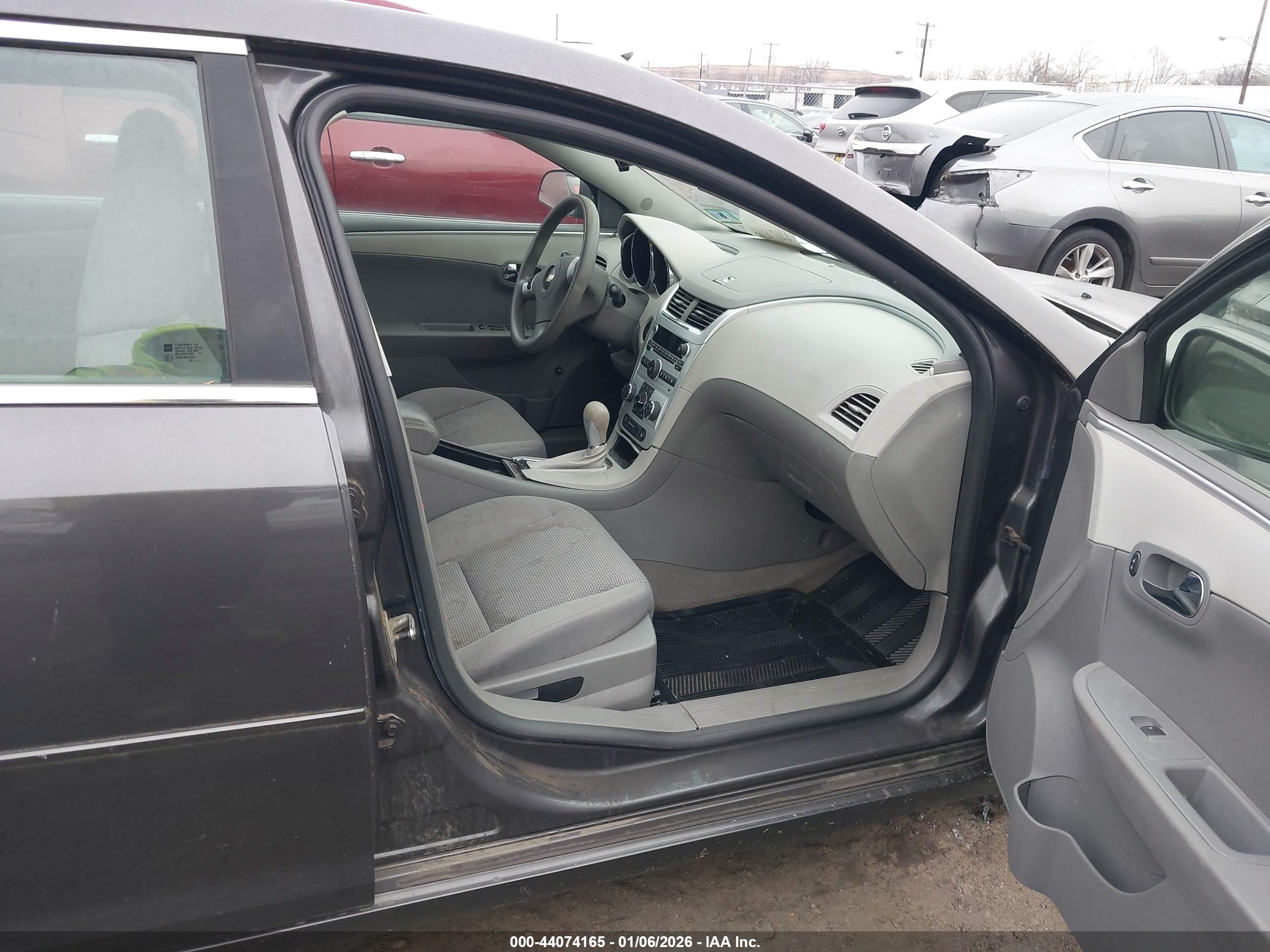 CHEVROLET MALIBU image 5
