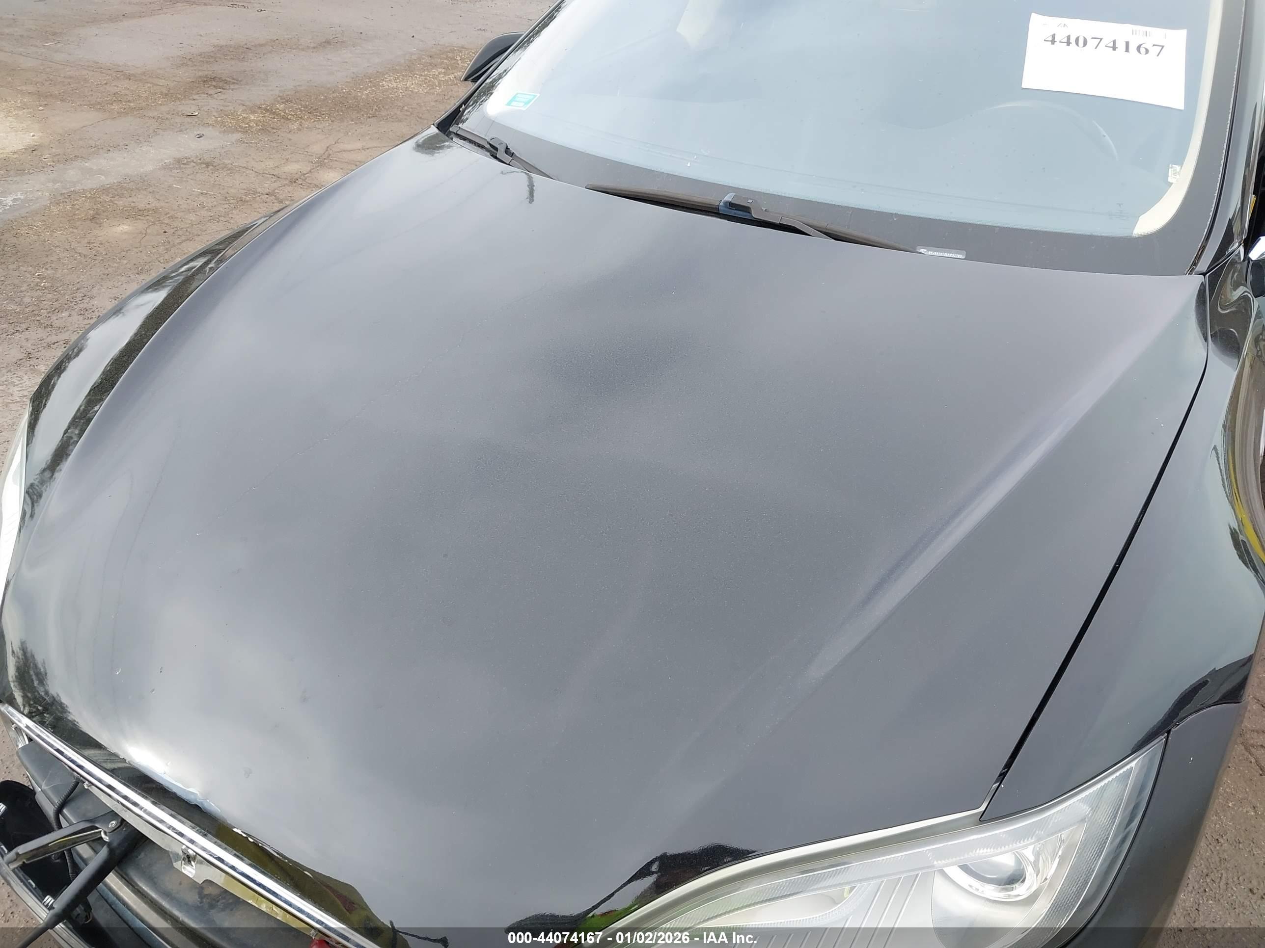 TESLA MODEL image 10