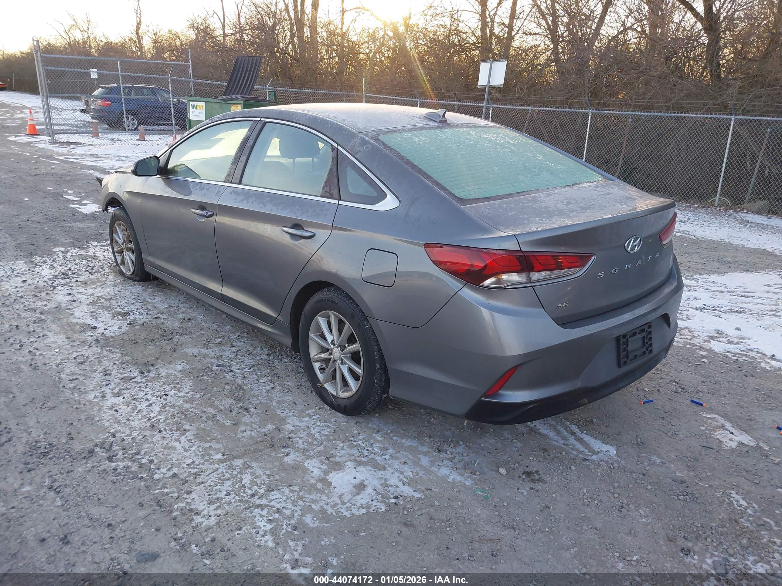 HYUNDAI SONATA image 3