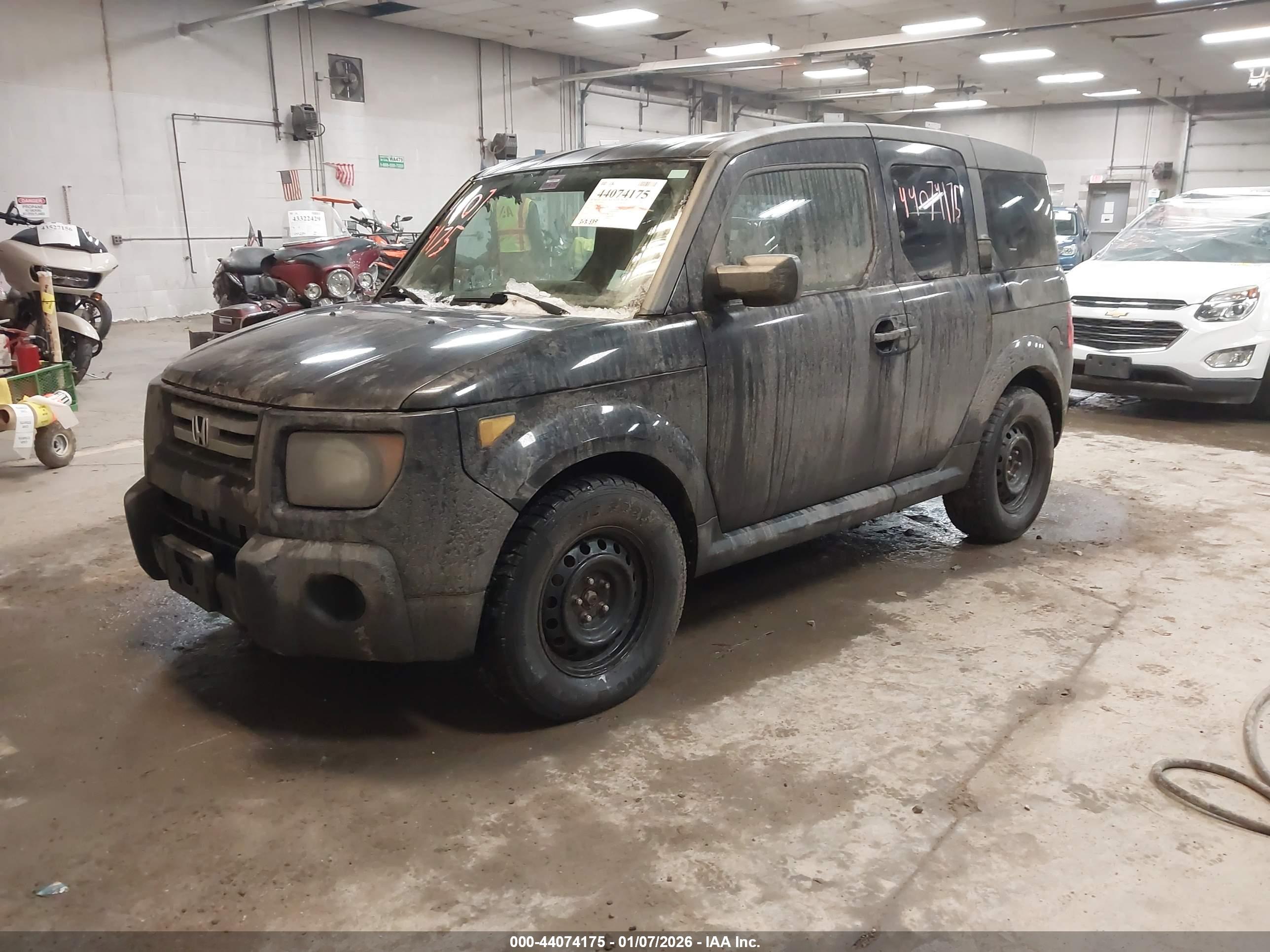 HONDA ELEMENT image 2