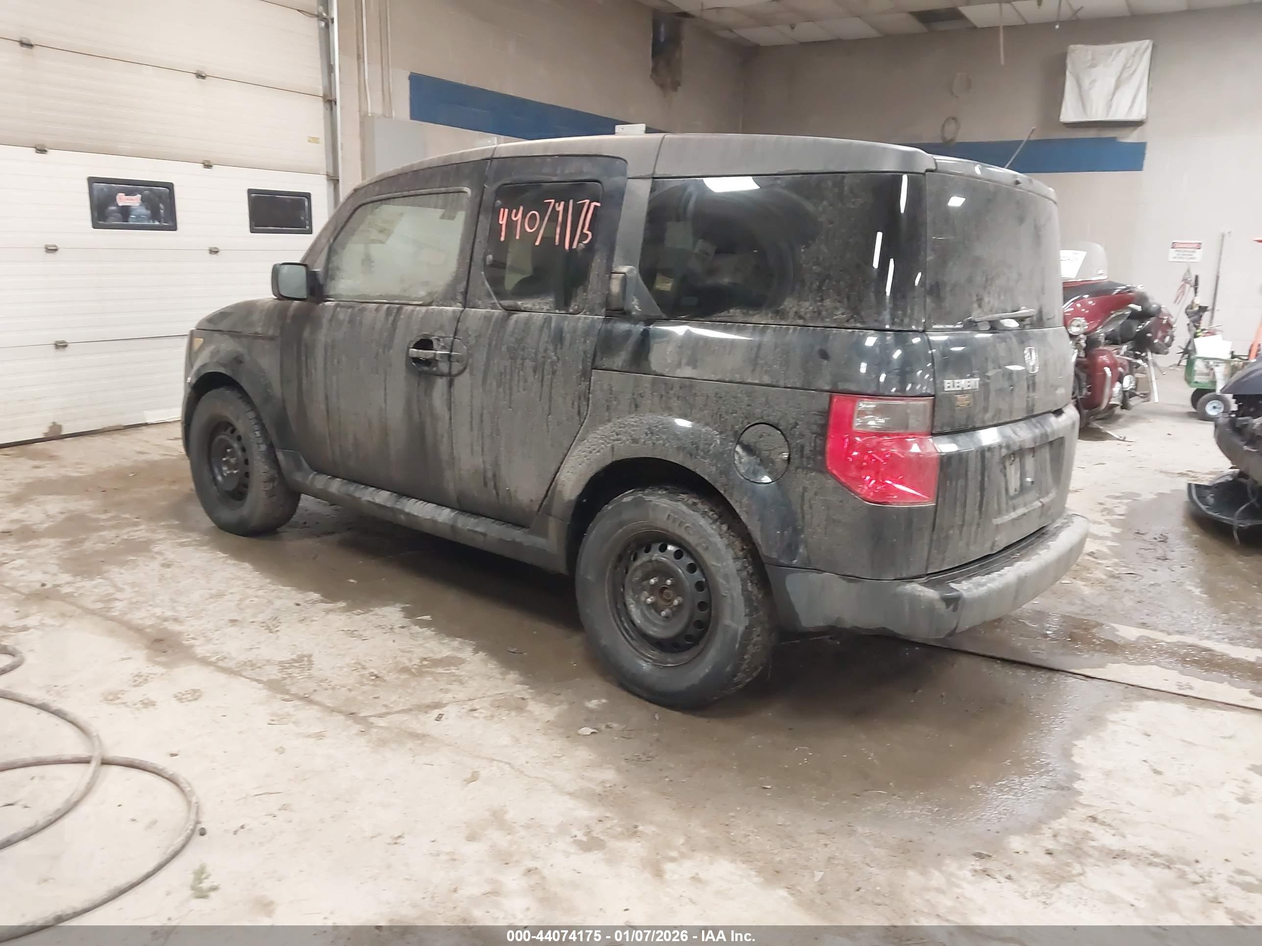 HONDA ELEMENT image 3