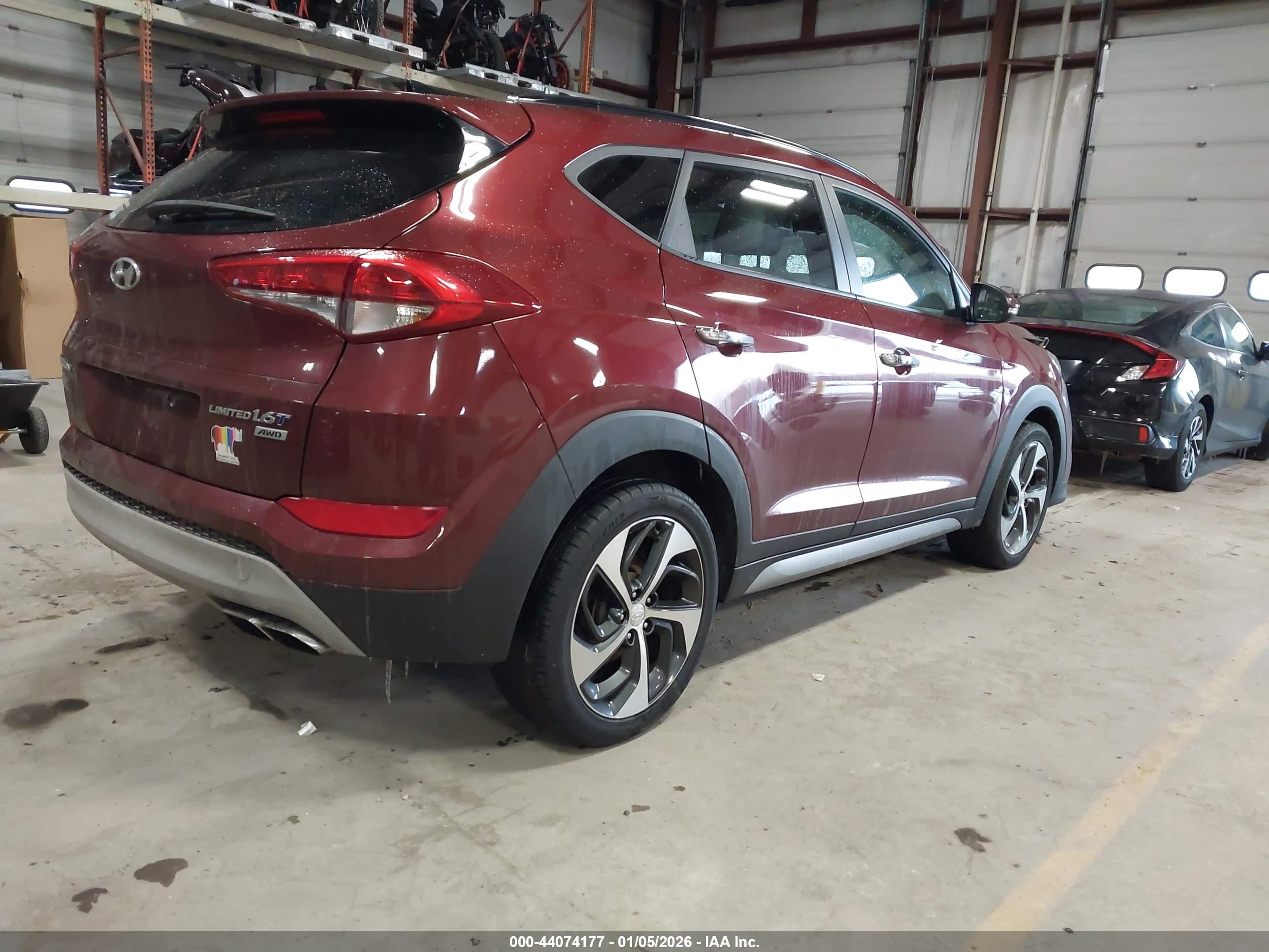 HYUNDAI TUCSON image 4