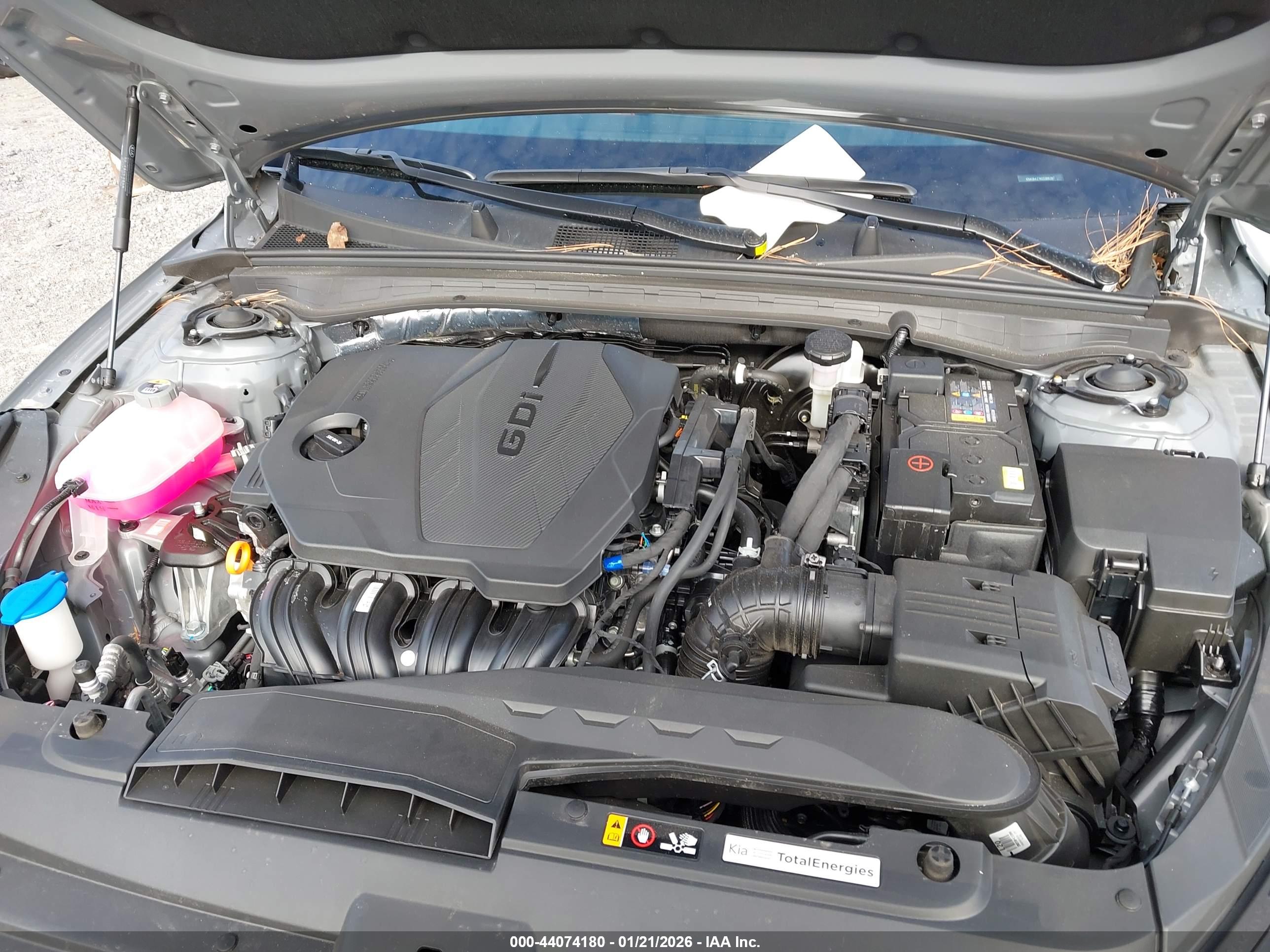 KIA K5 image 10