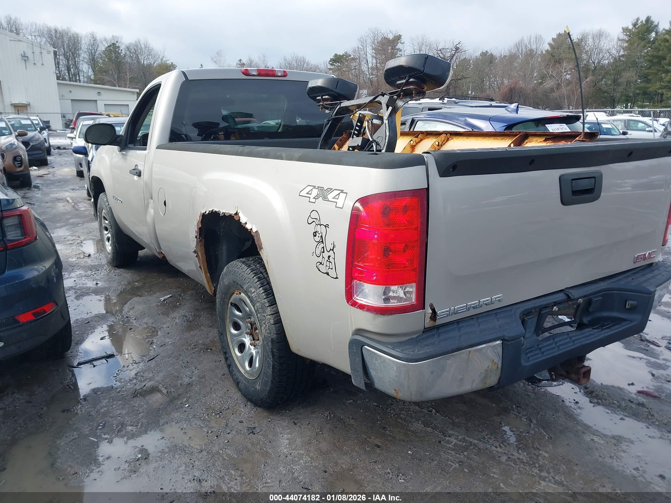 GMC SIERRA image 3