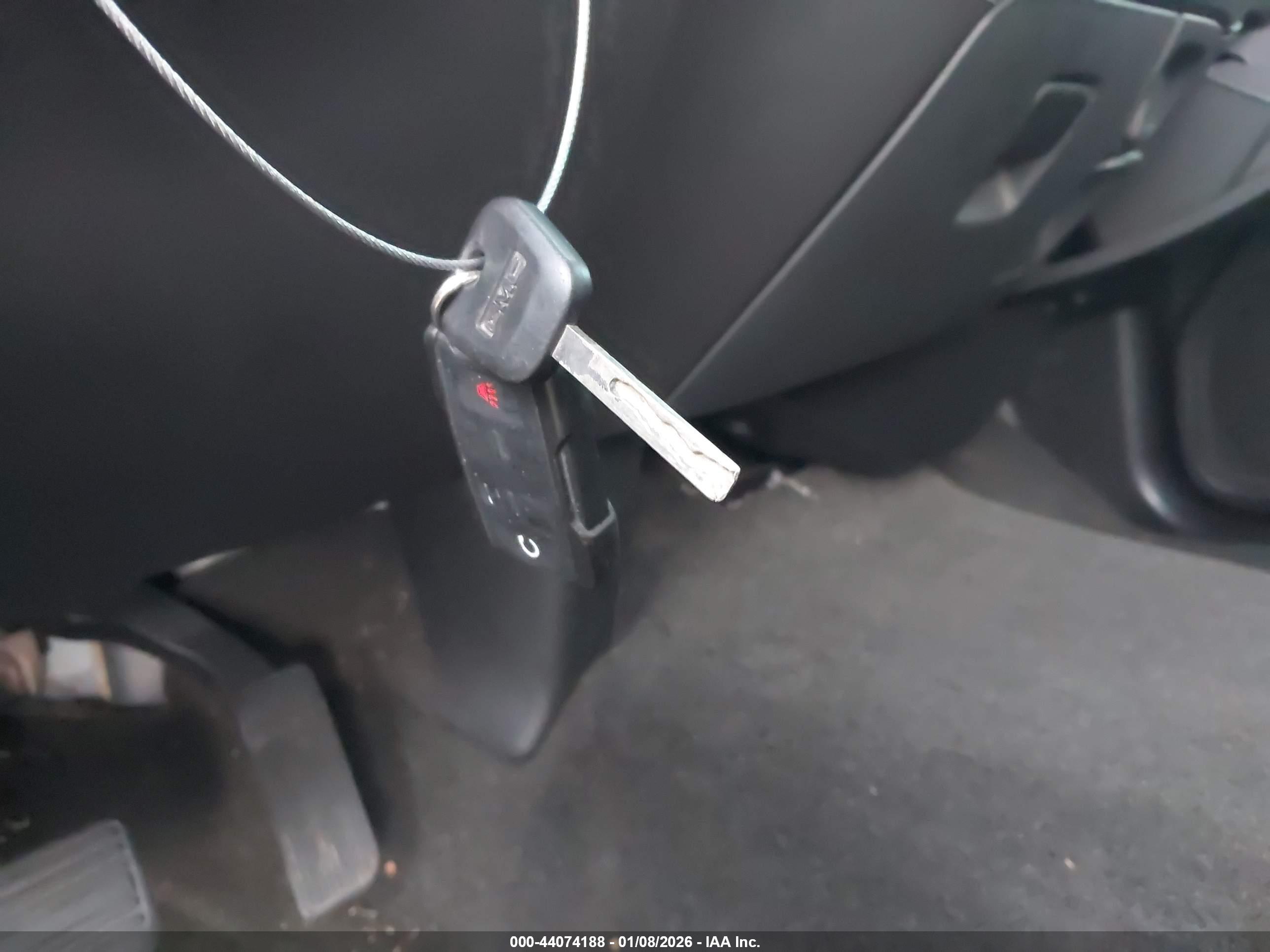 GMC SIERRA image 11