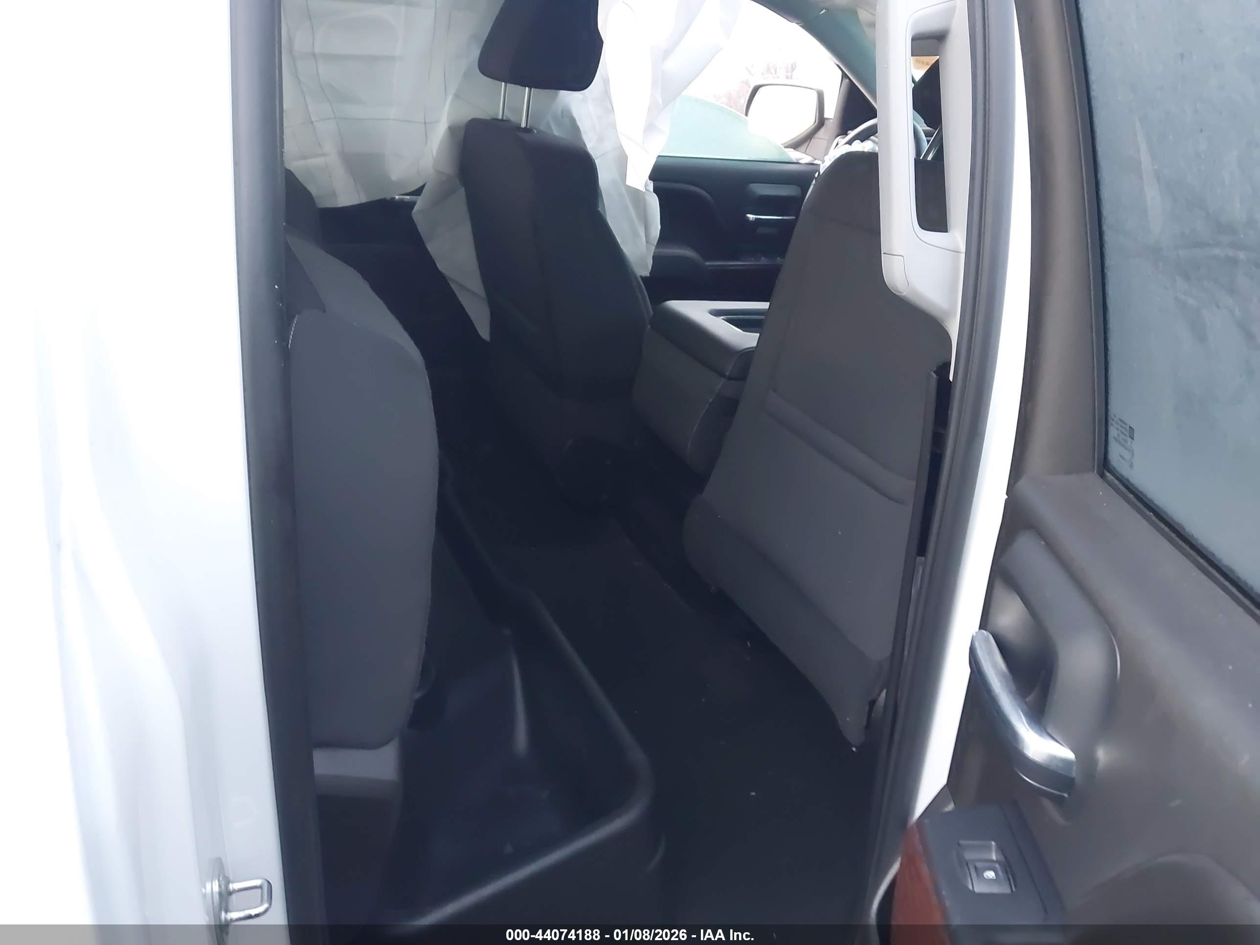 GMC SIERRA image 8