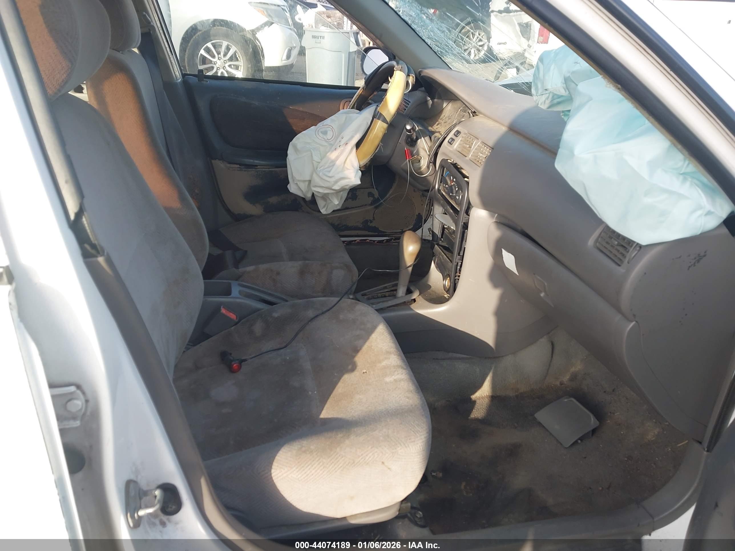 CHEVROLET PRIZM image 5