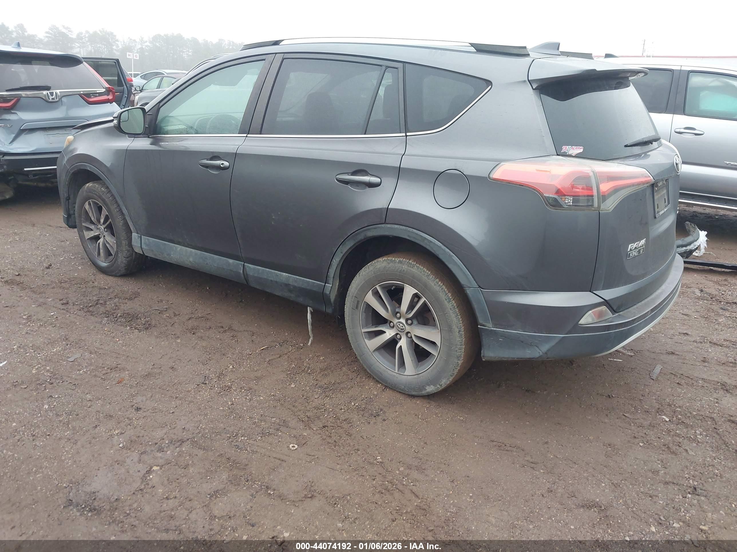 TOYOTA RAV4 image 3