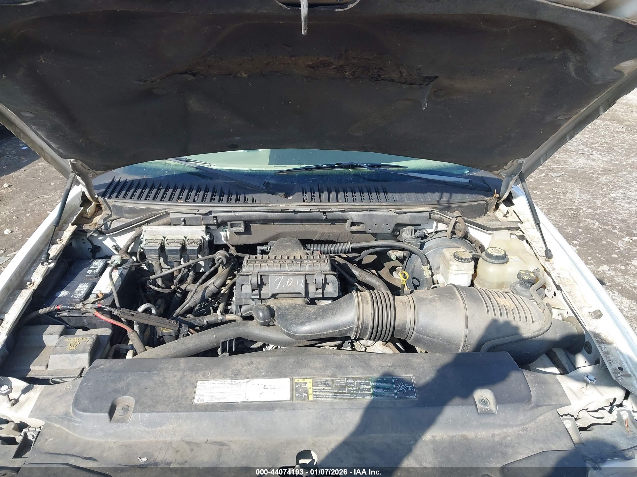 FORD EXPEDITION image 10