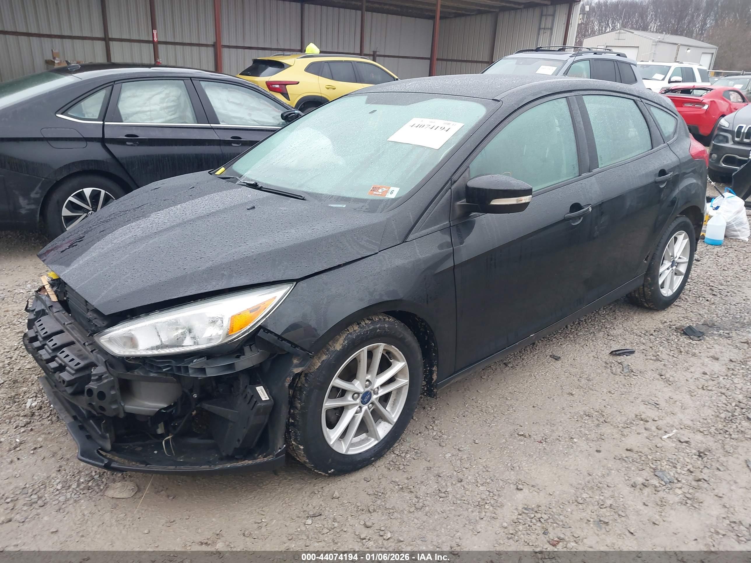 FORD FOCUS image 2