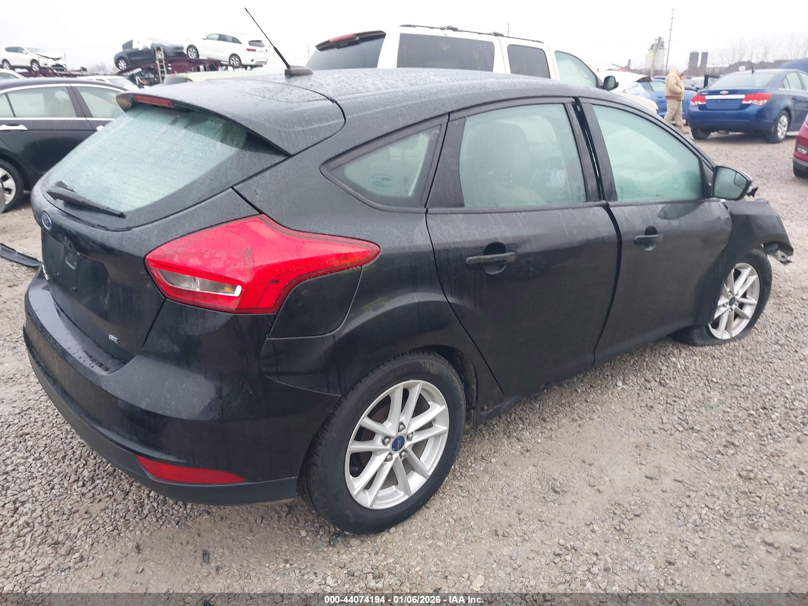 FORD FOCUS image 4