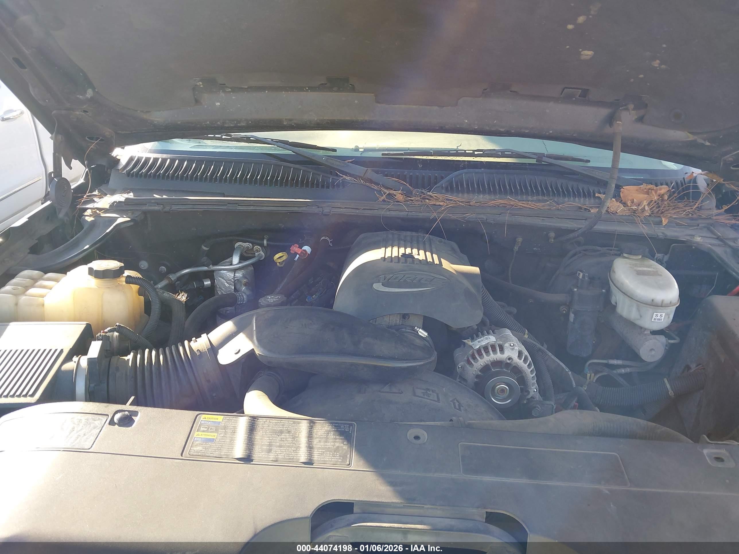 CHEVROLET SILVERADO image 10